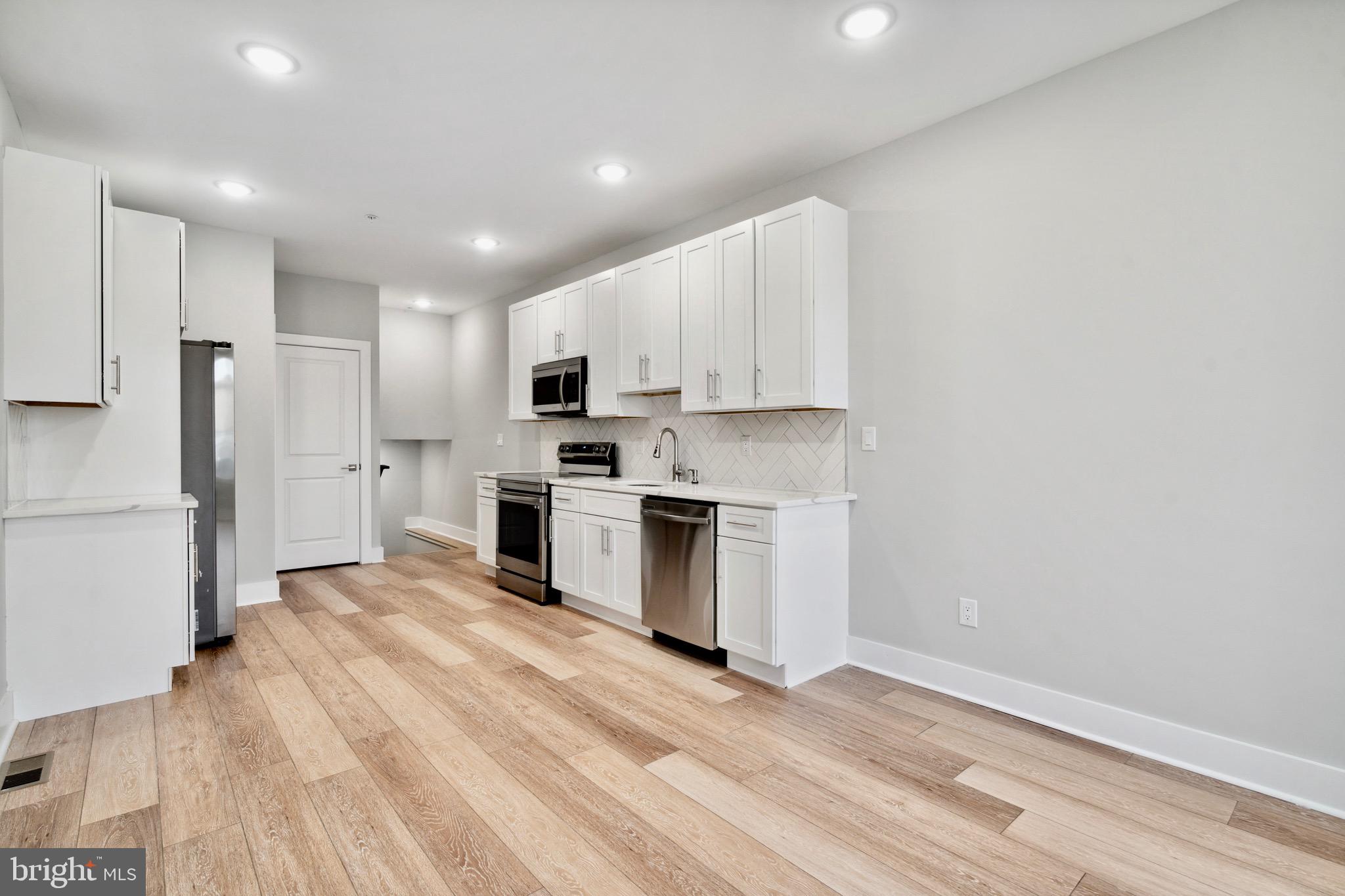 OLDE KENSINGTON - Residential Income