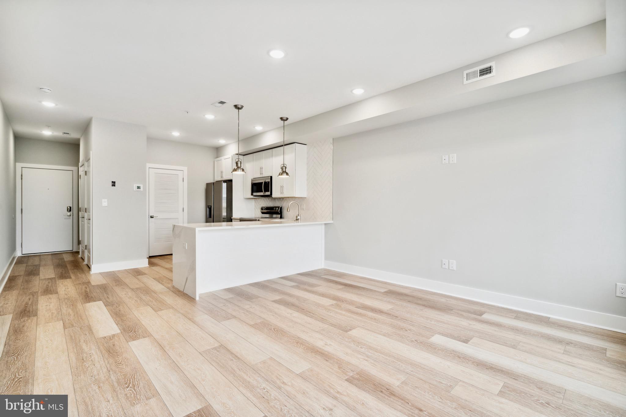 OLDE KENSINGTON - Residential Income