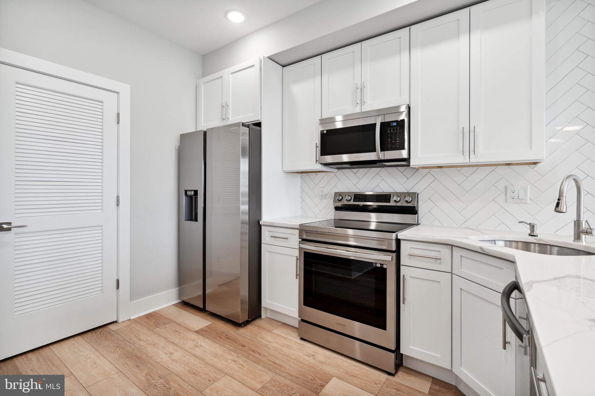 OLDE KENSINGTON - Residential Income