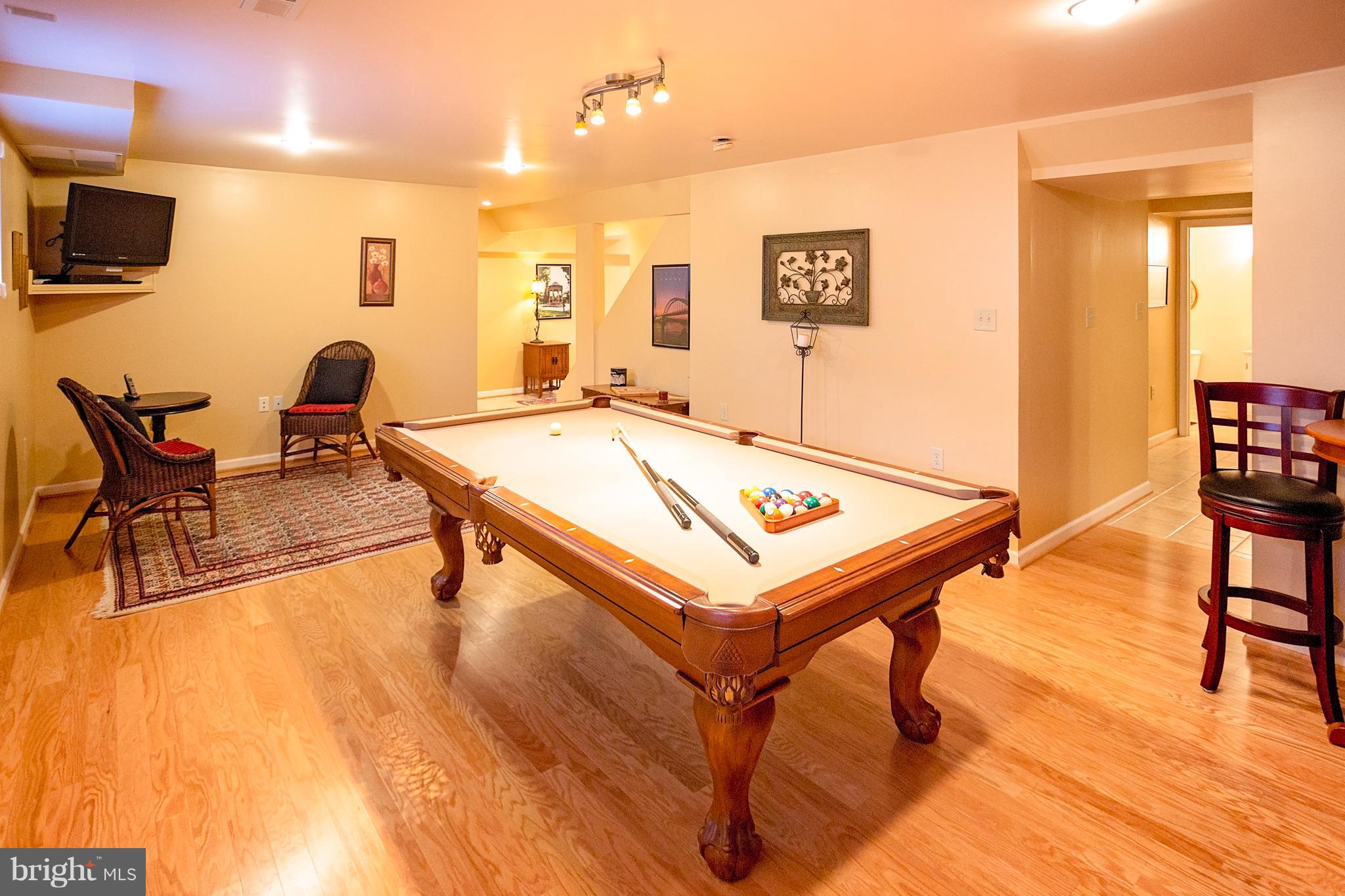 HIGHLAND MEADOWS - Residential