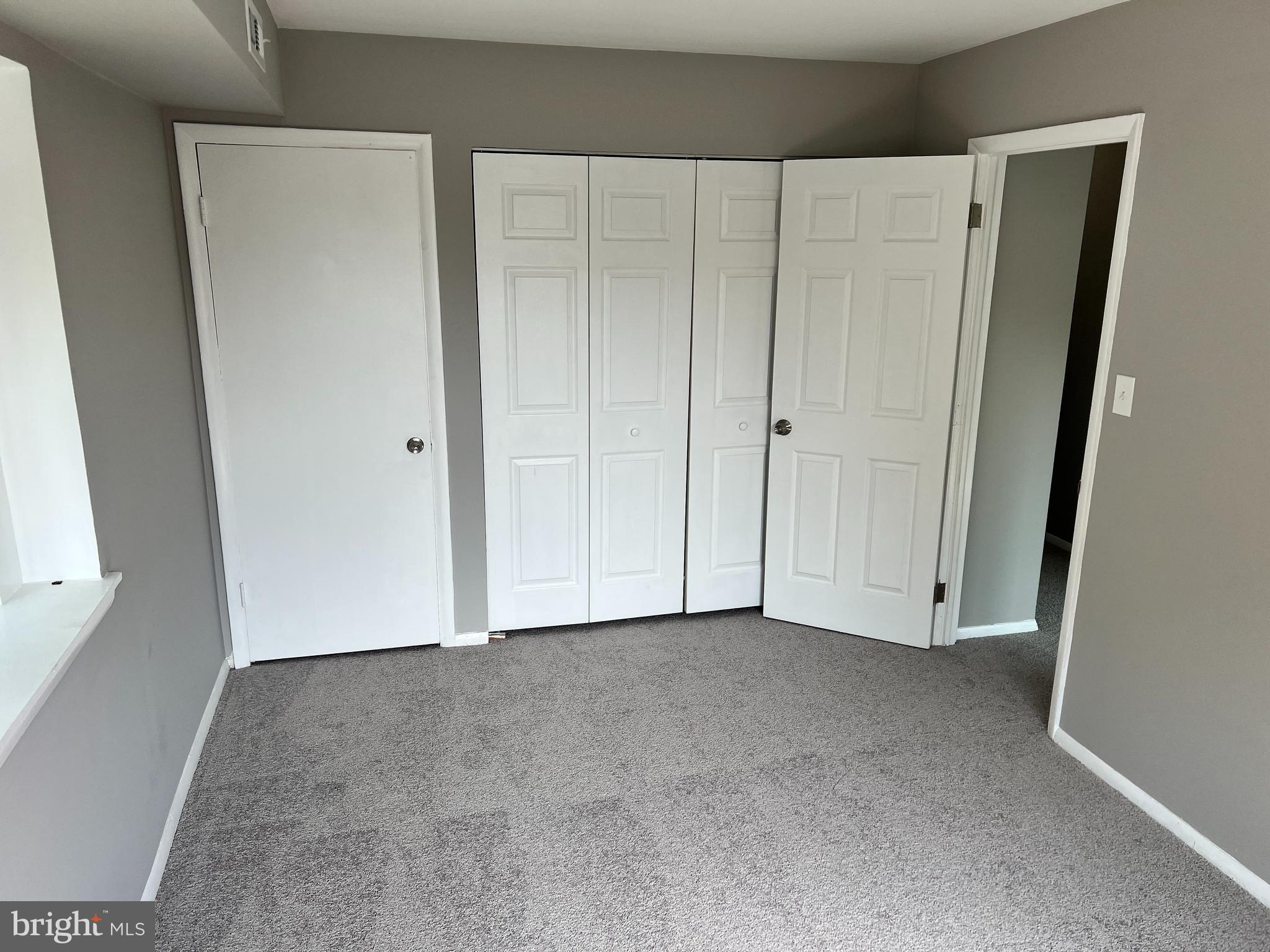 EDGEWATER VILLAGE - Residential