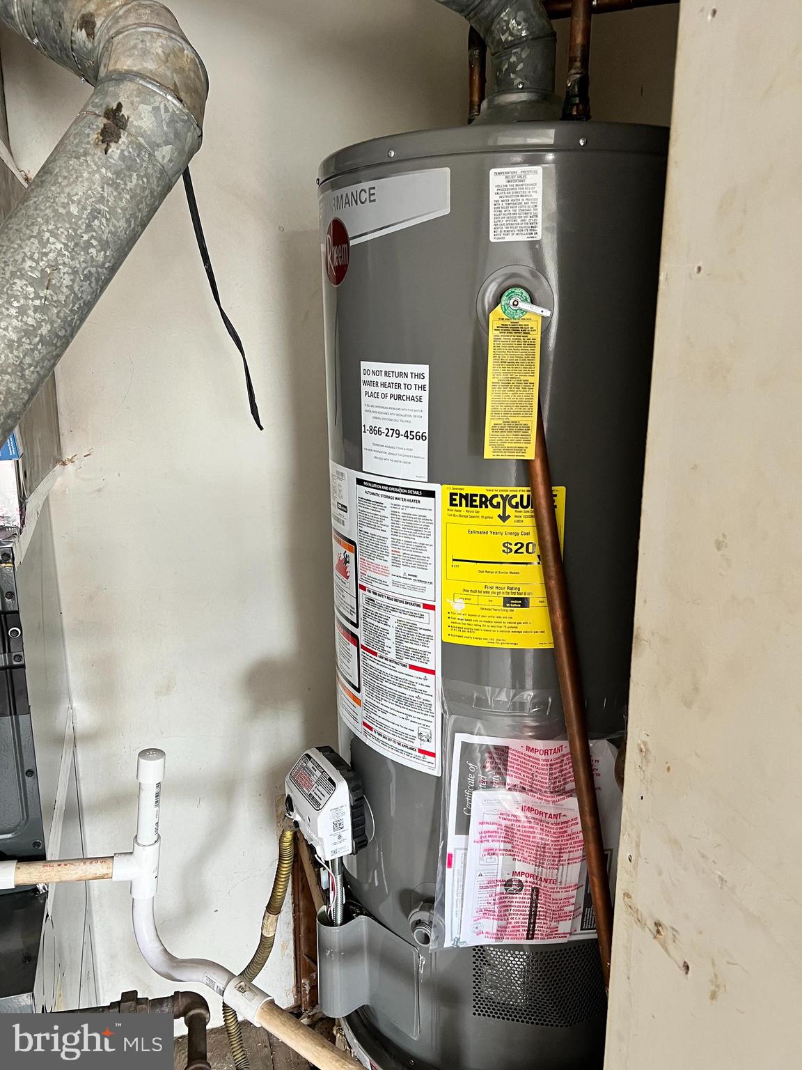 EDGEWATER VILLAGE - Residential