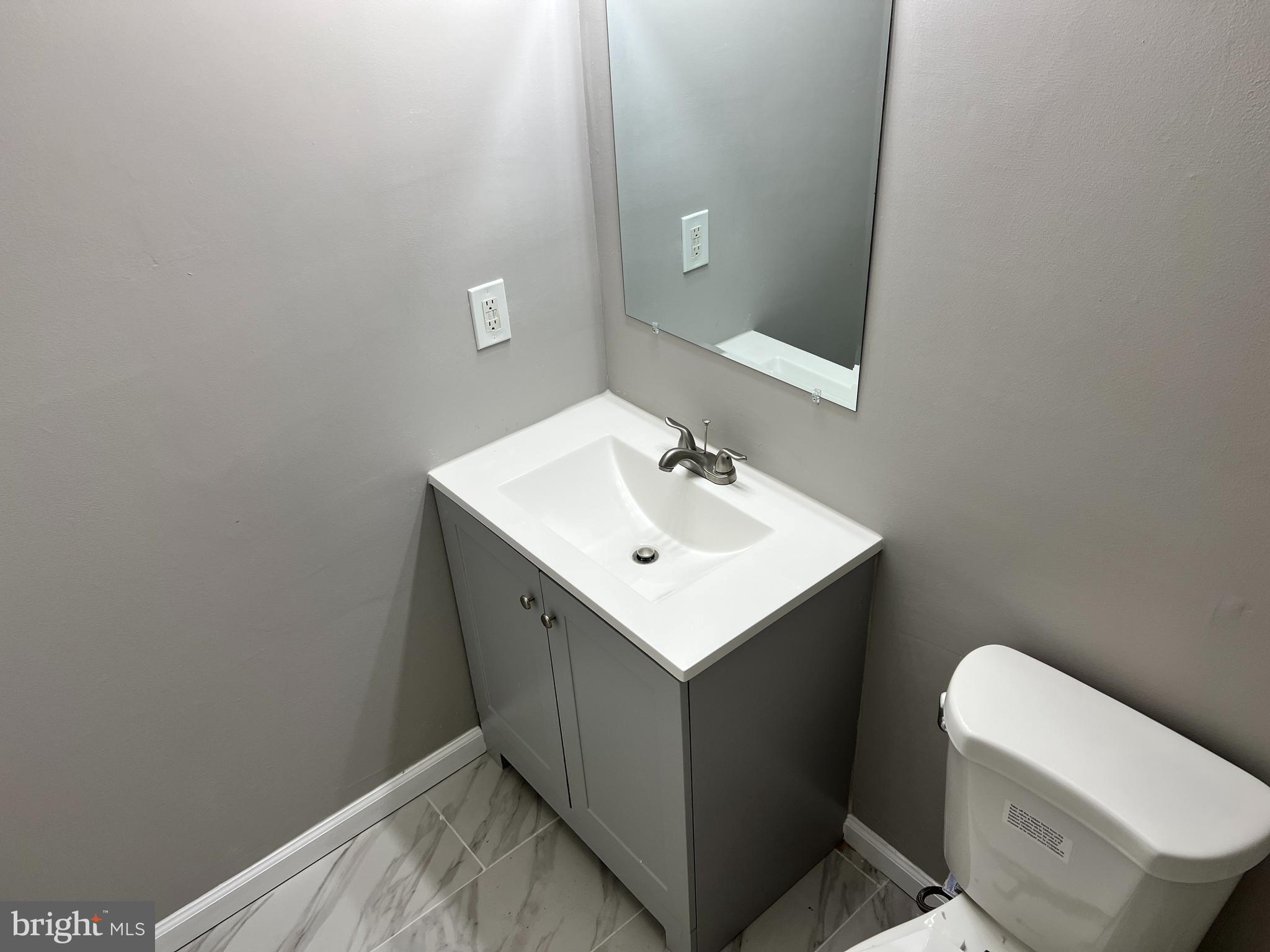 EDGEWATER VILLAGE - Residential