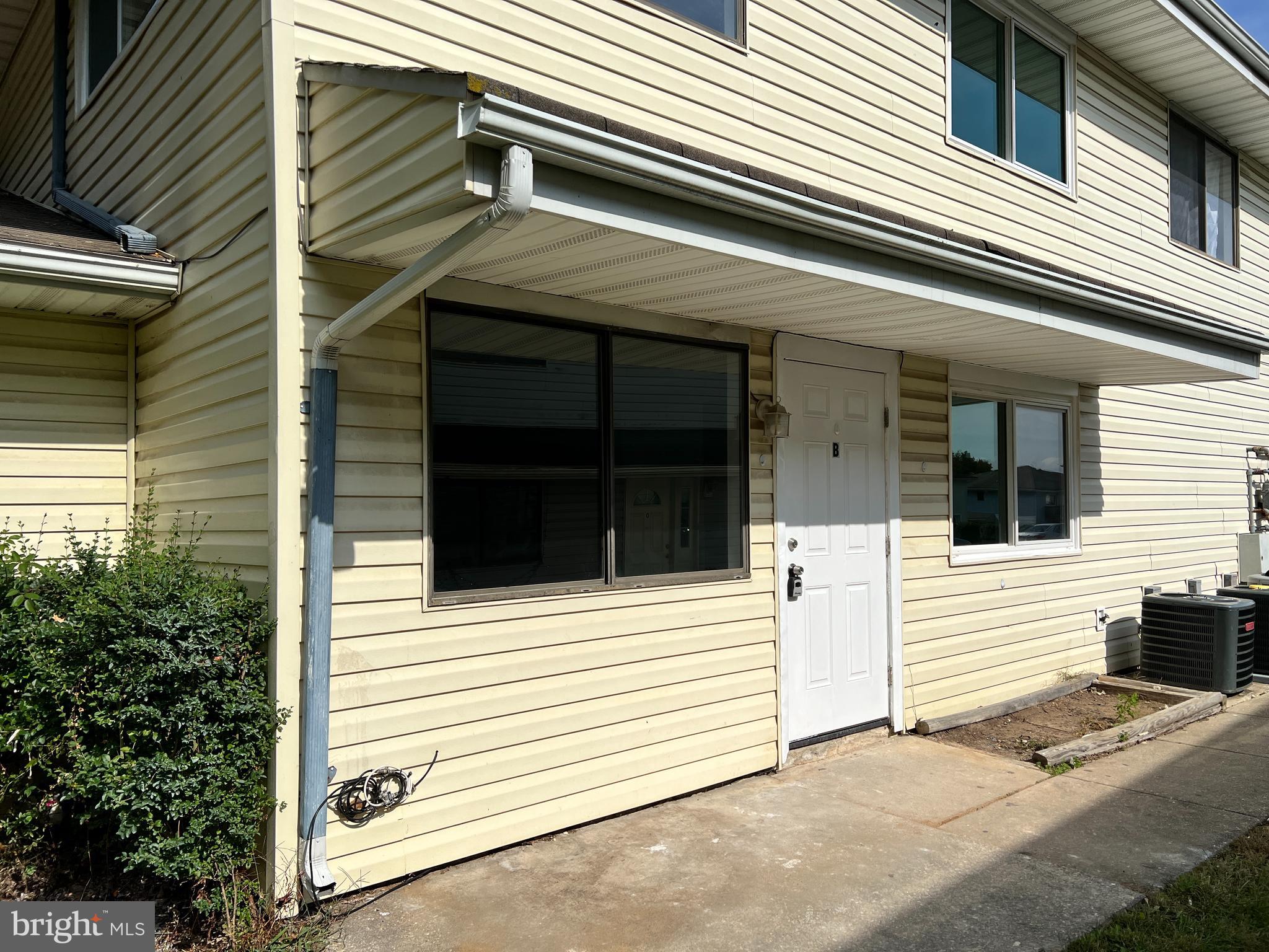 1719 FOUNTAIN ROCK WAY B 1719-B