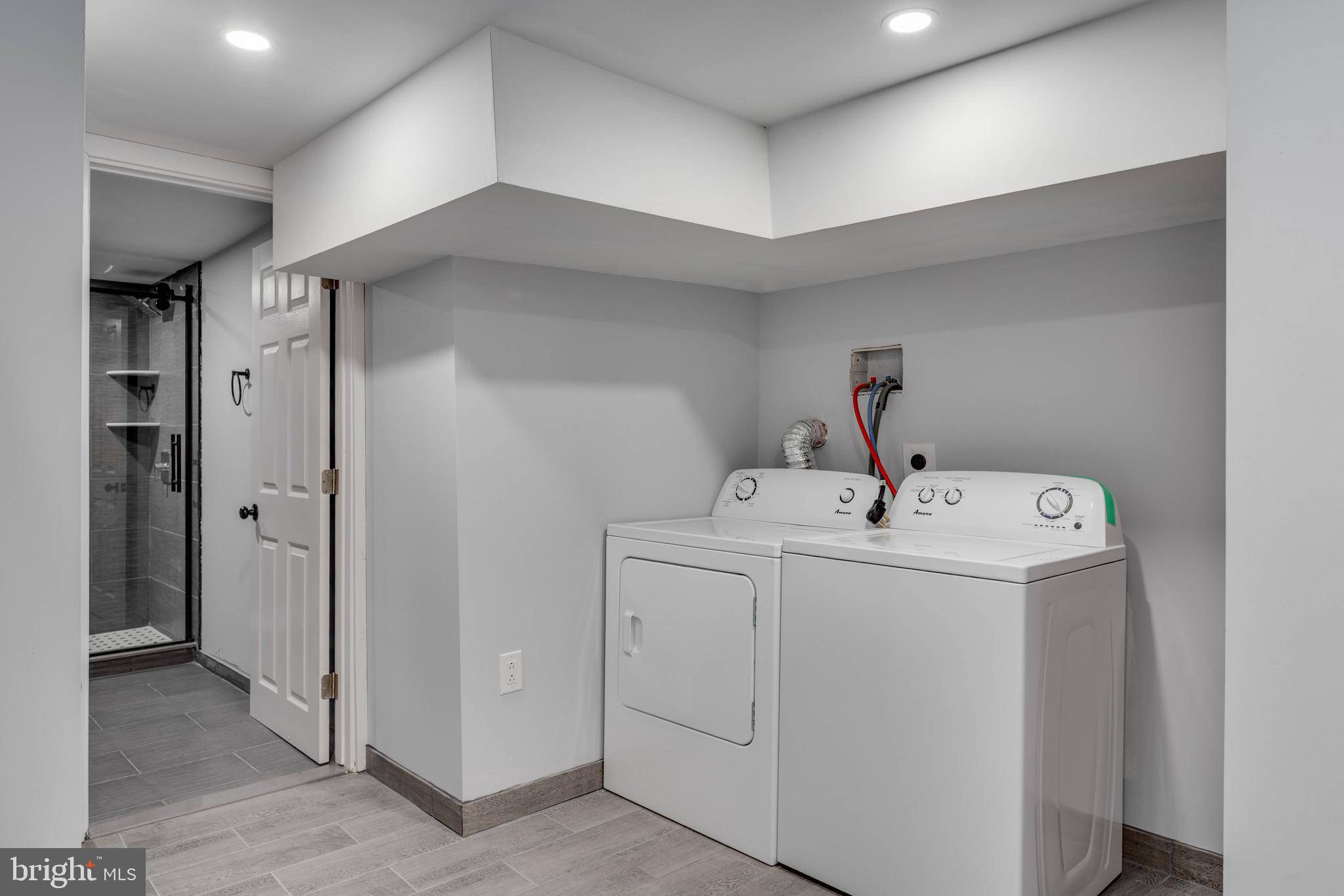 PORT RICHMOND - Residential