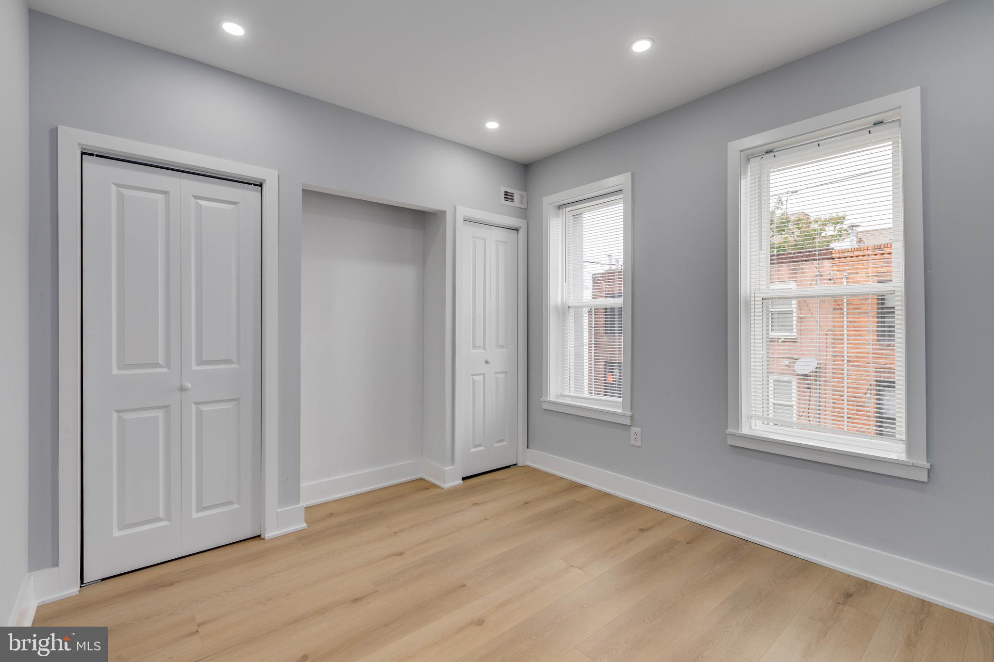 PORT RICHMOND - Residential