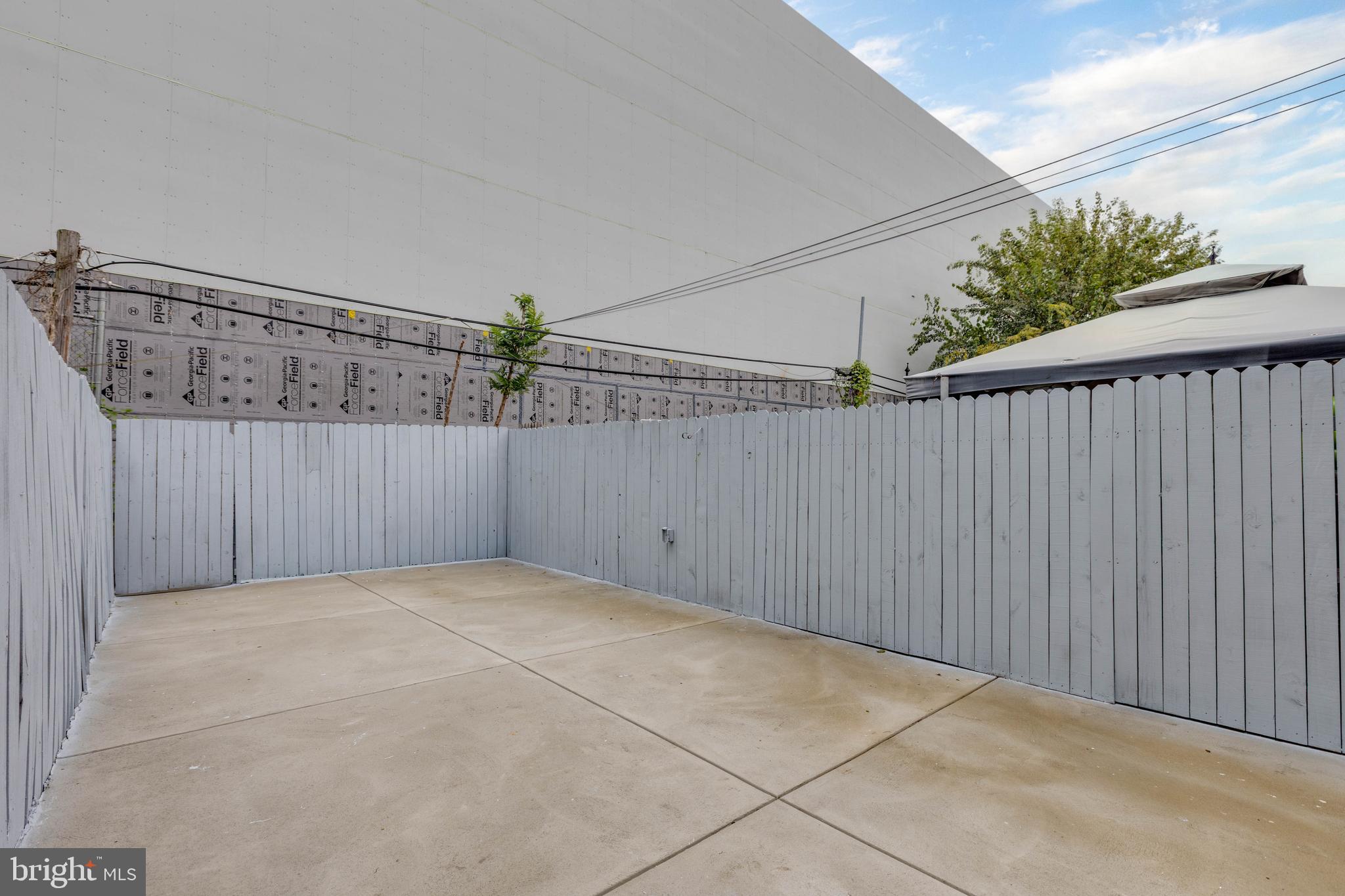 PORT RICHMOND - Residential