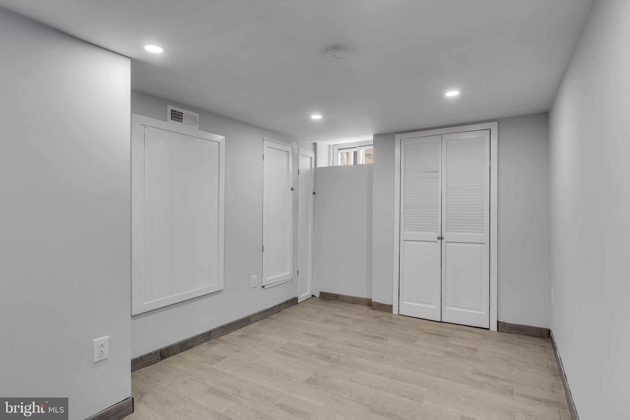 PORT RICHMOND - Residential