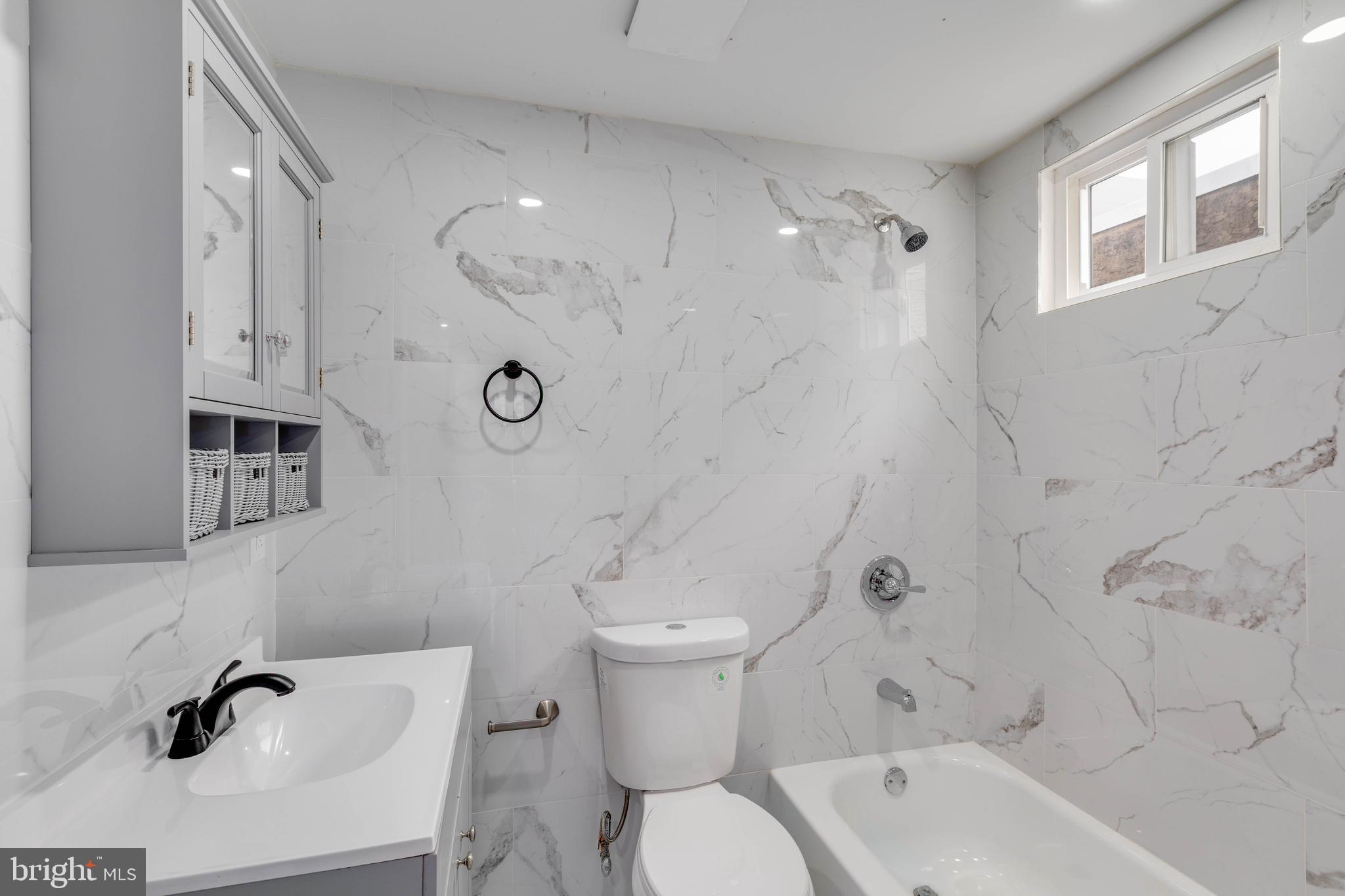 PORT RICHMOND - Residential