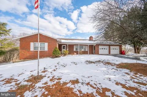 160 Morgan Lane, Berkeley Springs, WV 25411 - #: WVMO2005672
