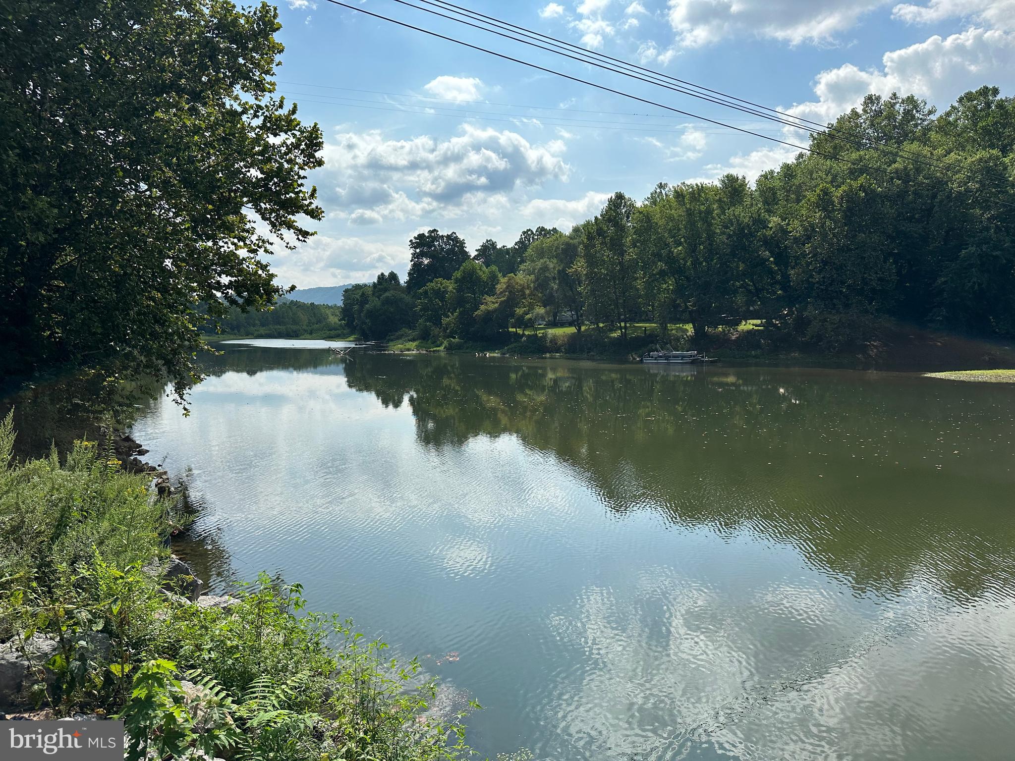 LONG ACRE ESTATES - Land