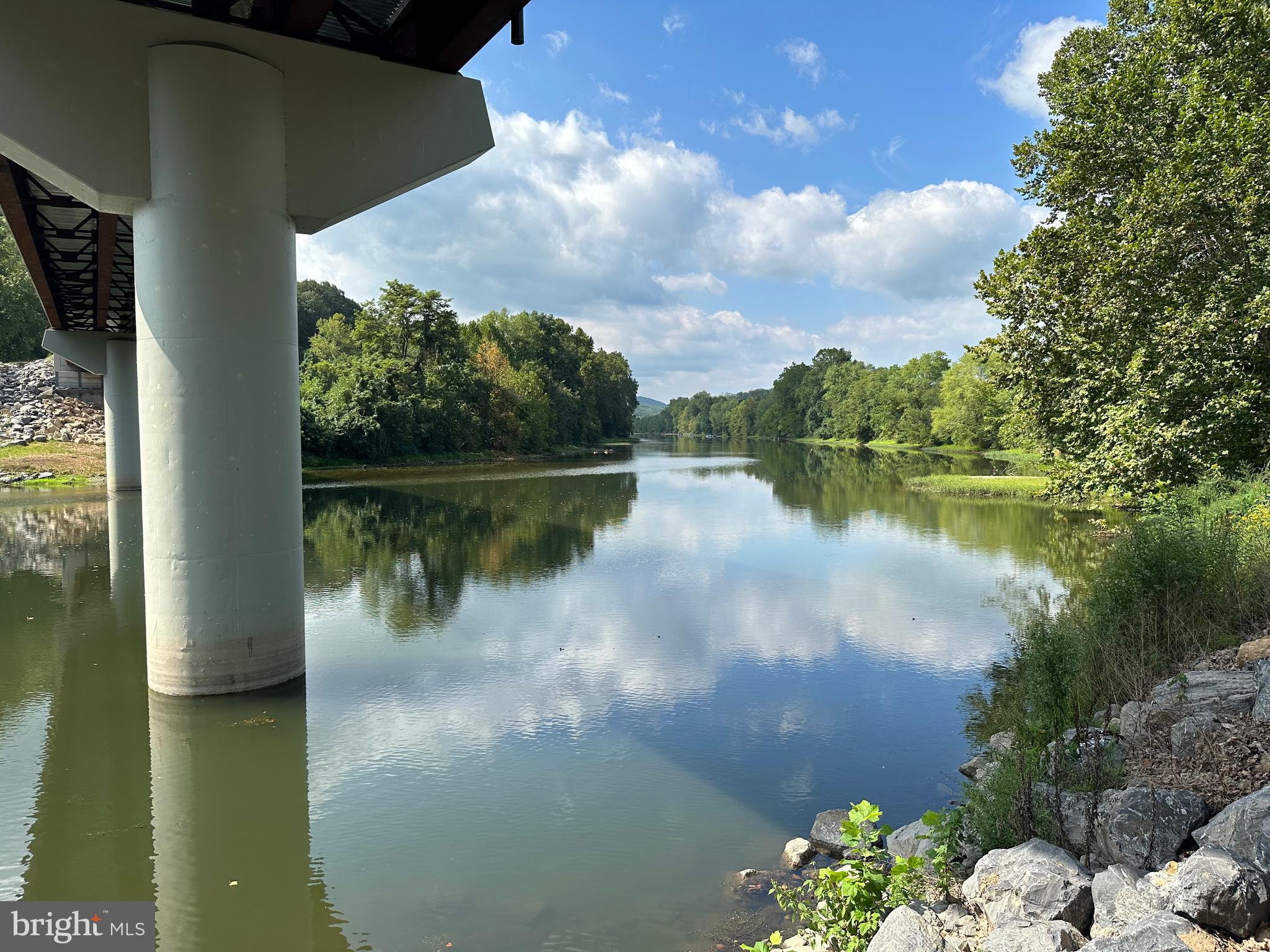 LONG ACRE ESTATES - Land