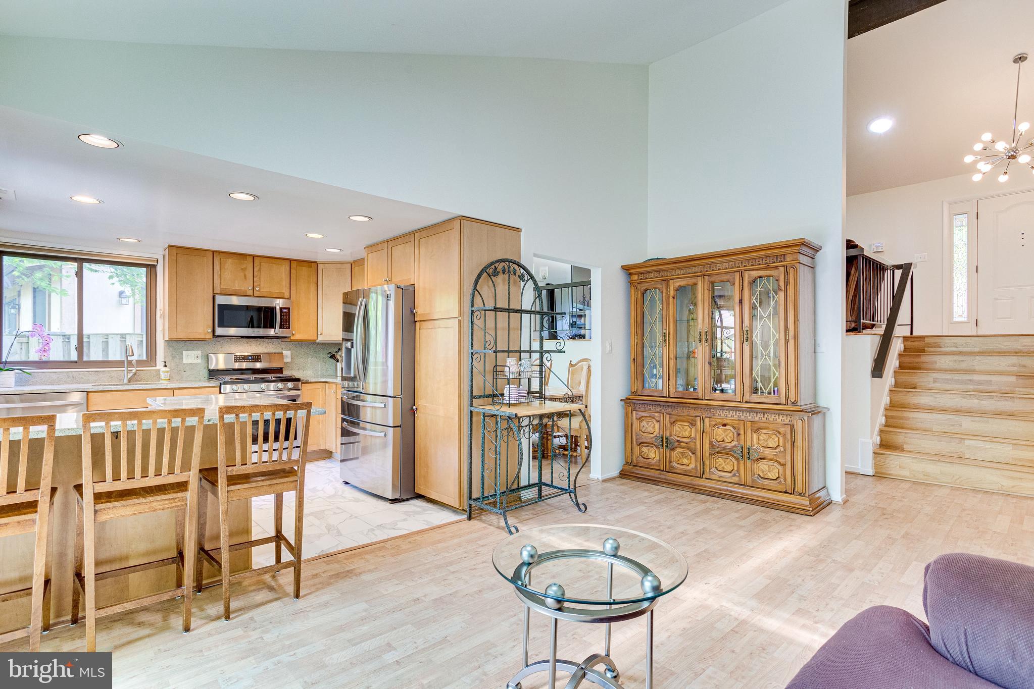 STONEYBROOKE - Residential