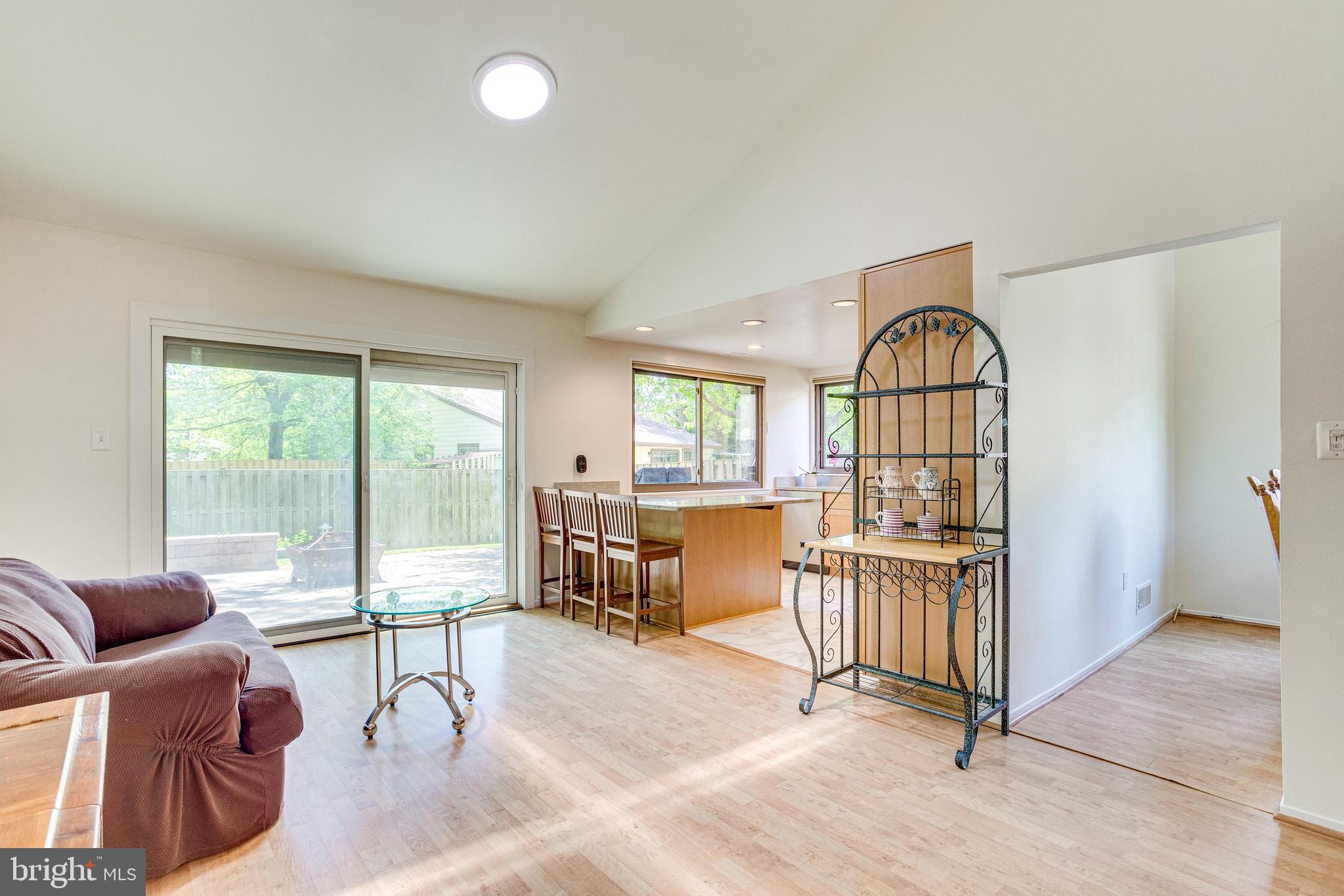 STONEYBROOKE - Residential