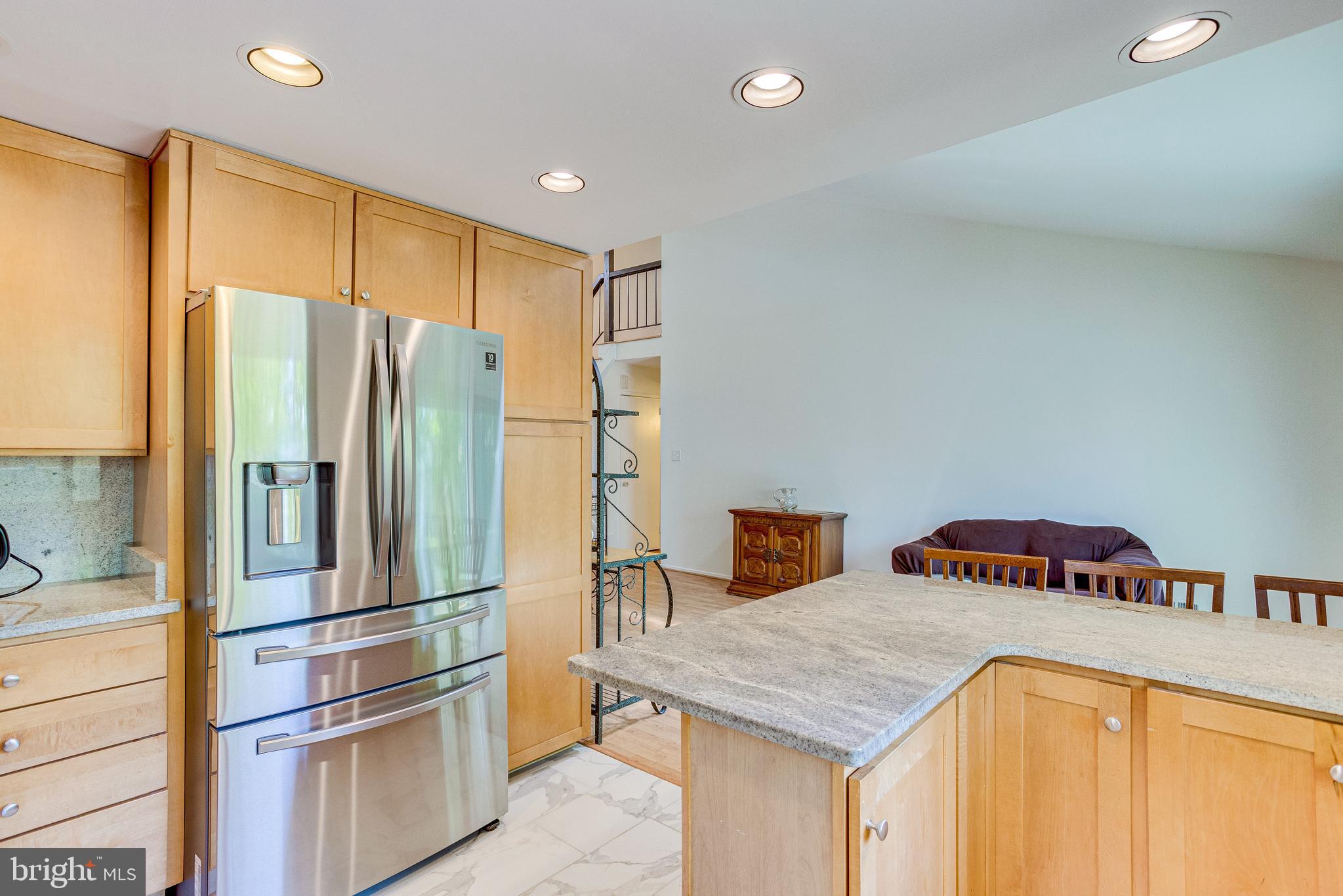 STONEYBROOKE - Residential