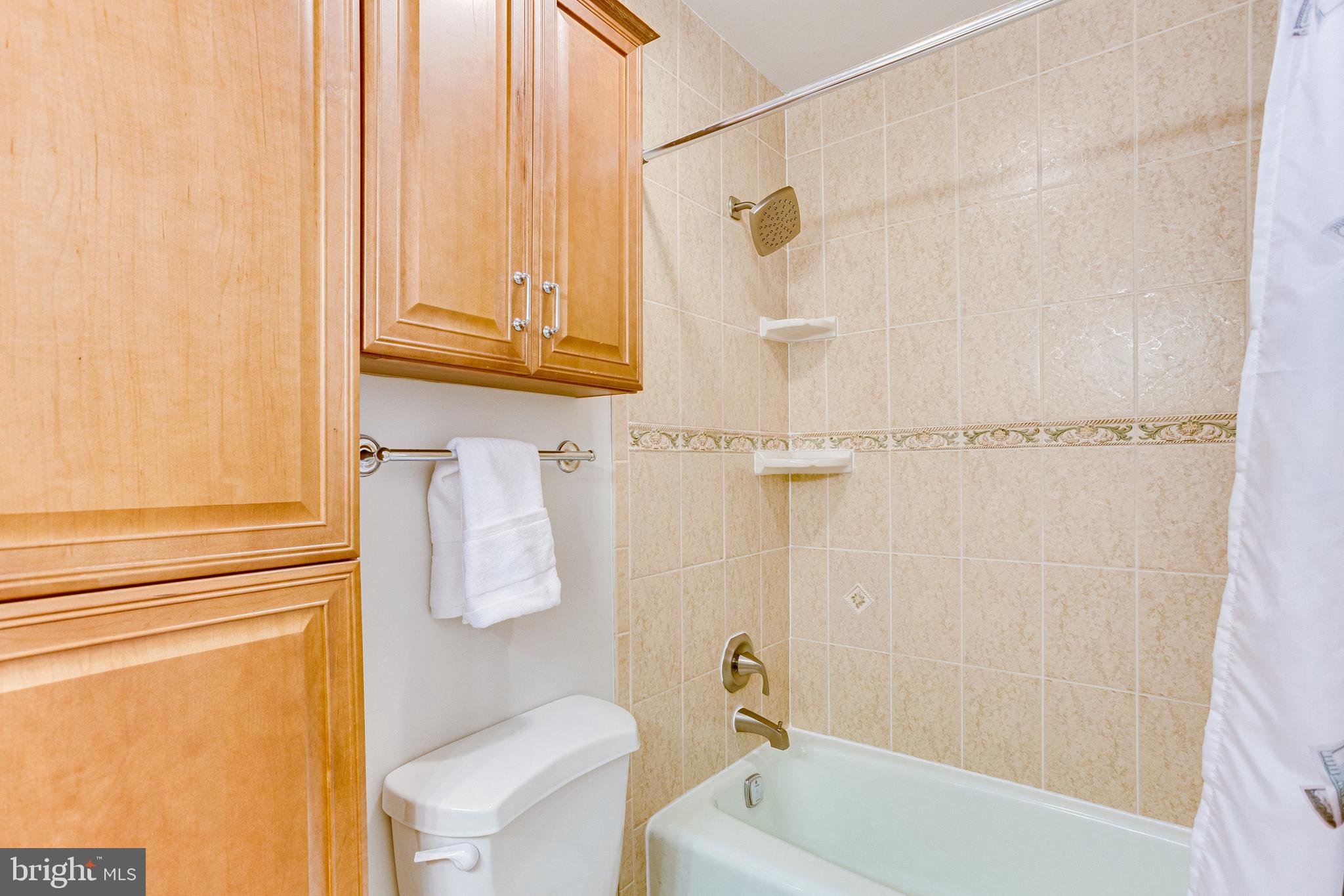 STONEYBROOKE - Residential