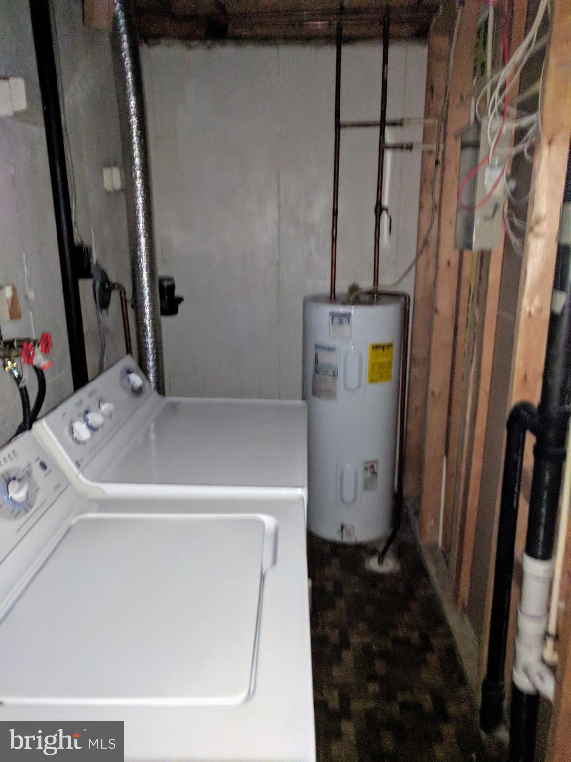 NEWINGTON FOREST - Residential