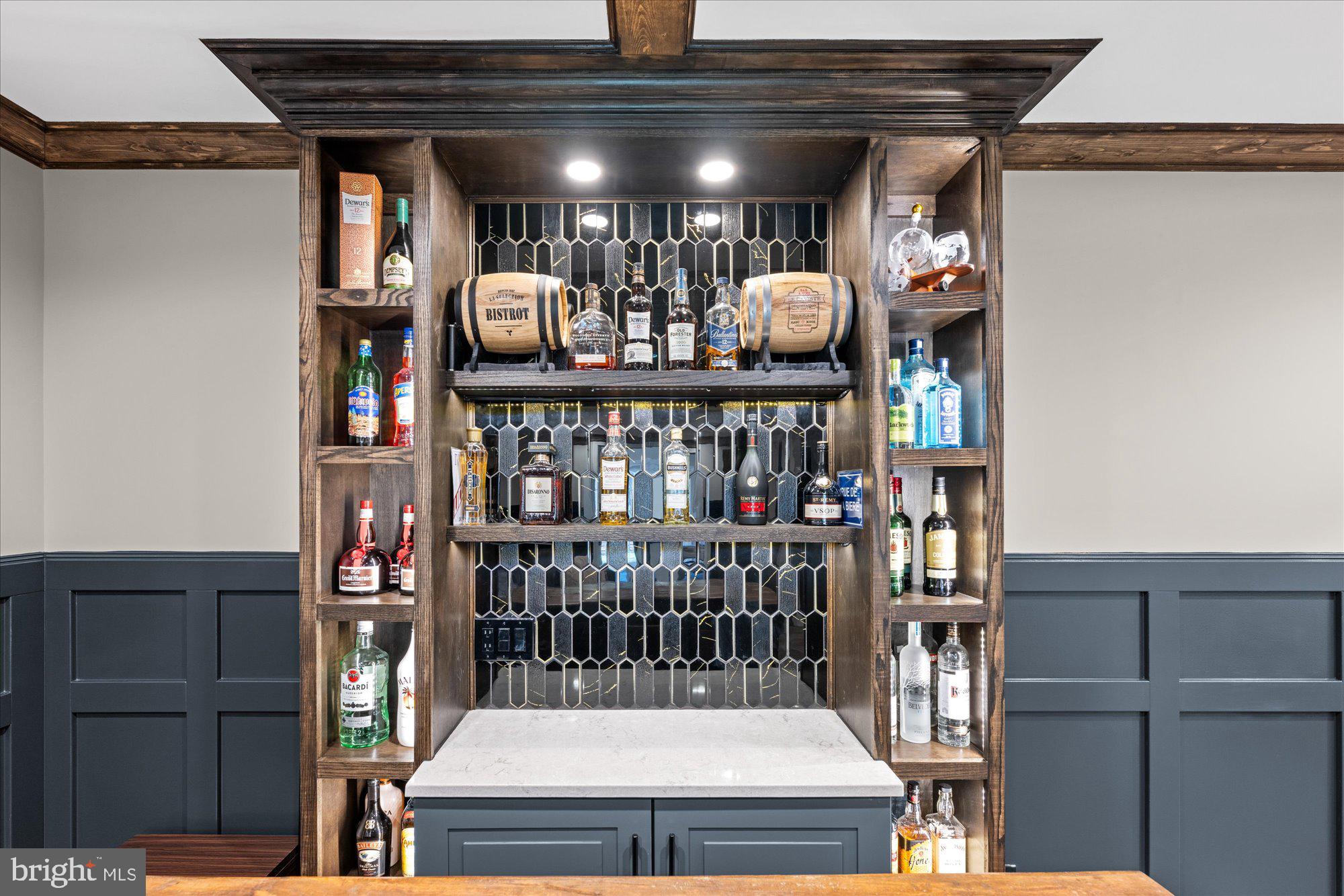 OVERLOOK HILLS - Residential