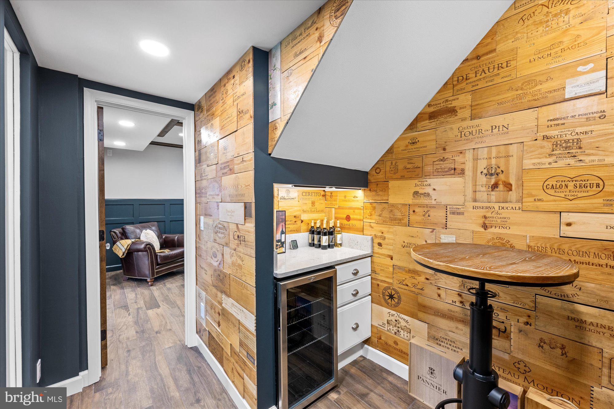 OVERLOOK HILLS - Residential