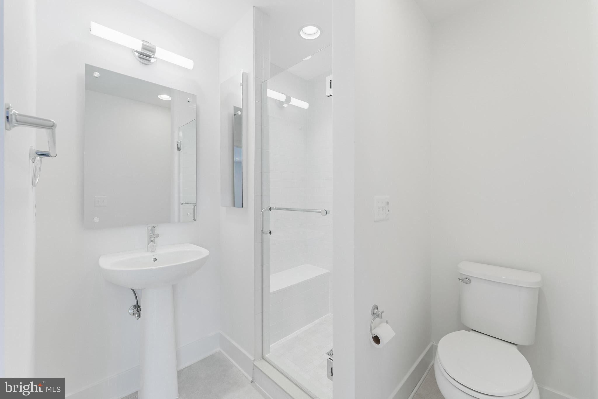 TOWER OAKS - Residential