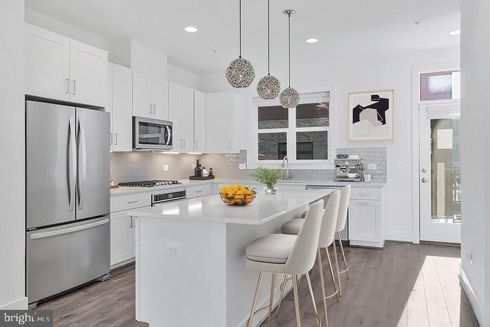 TOWER OAKS - Residential