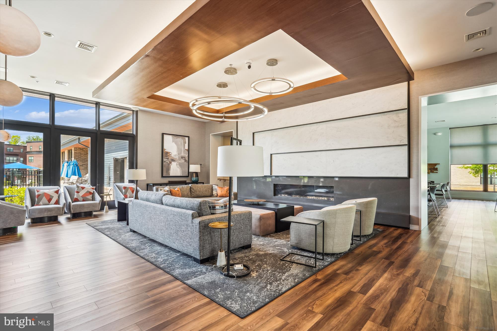 TOWER OAKS - Residential