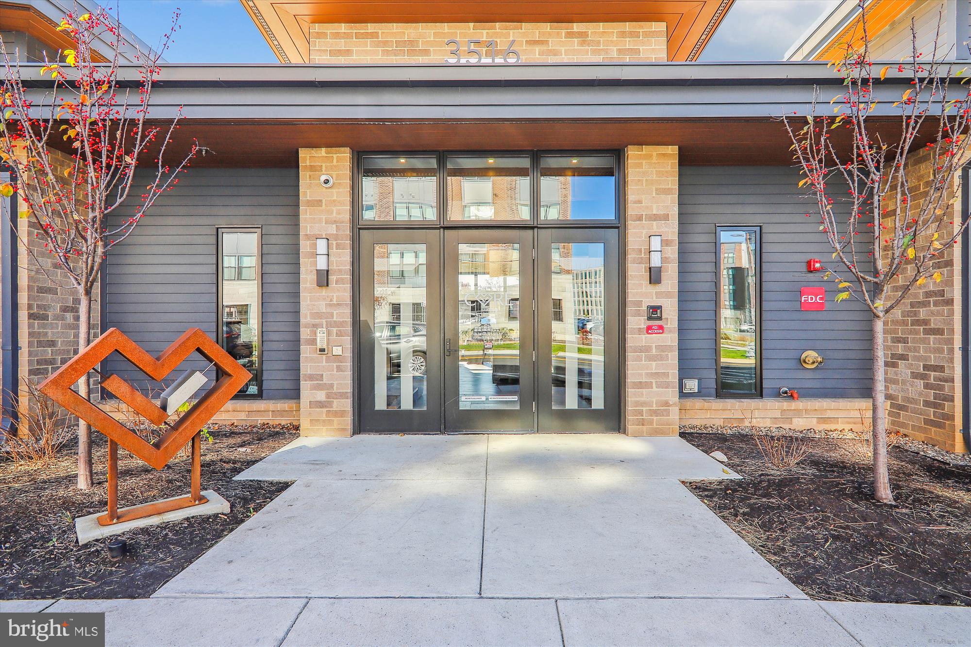 TOWER OAKS - Residential