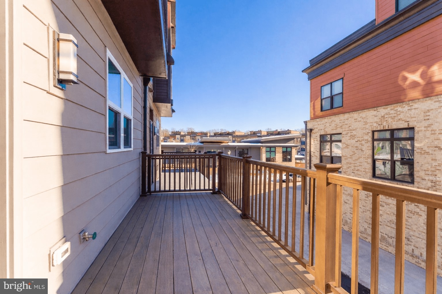 TOWER OAKS - Residential