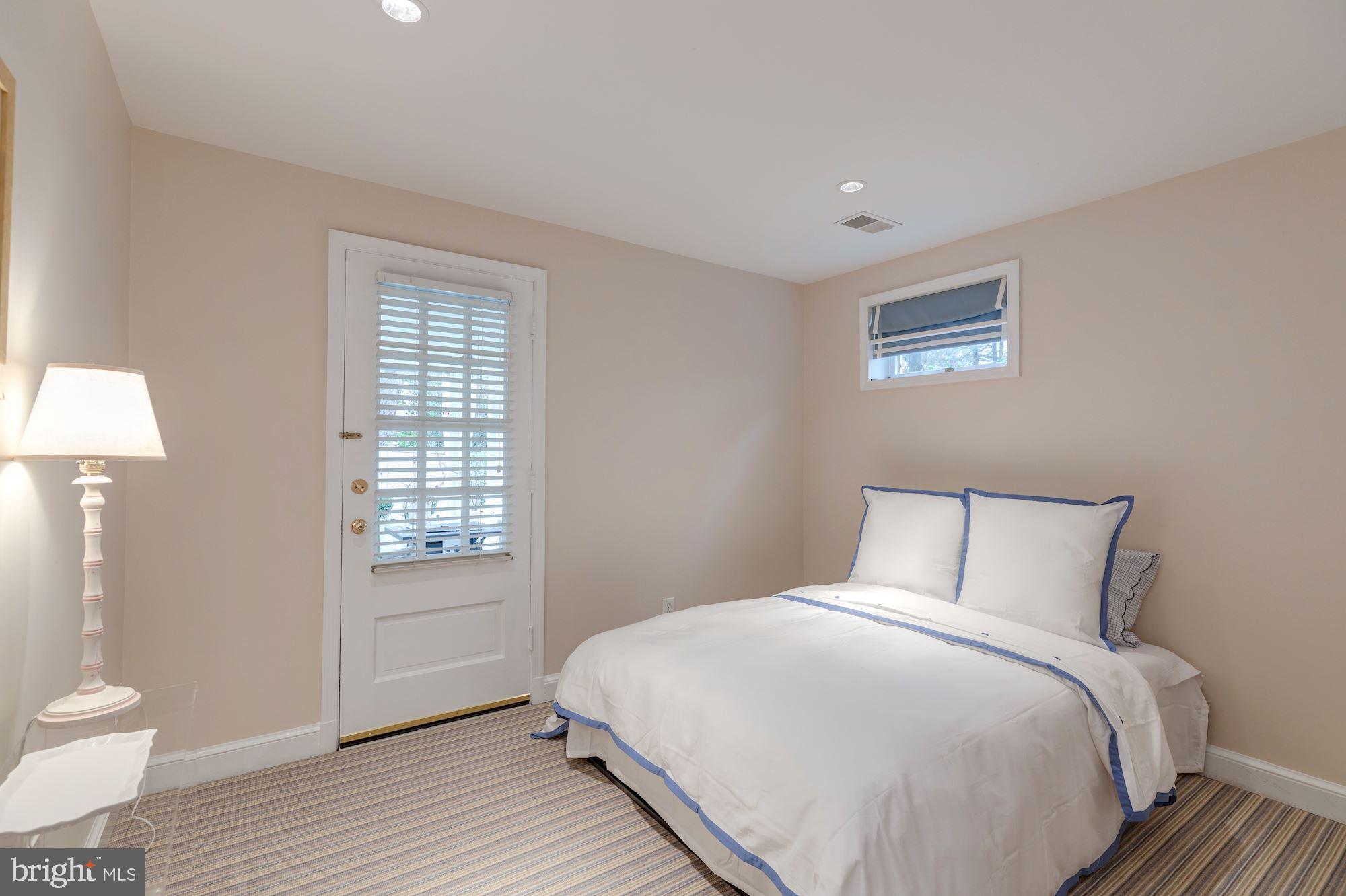 WESTMORELAND HILLS - Residential