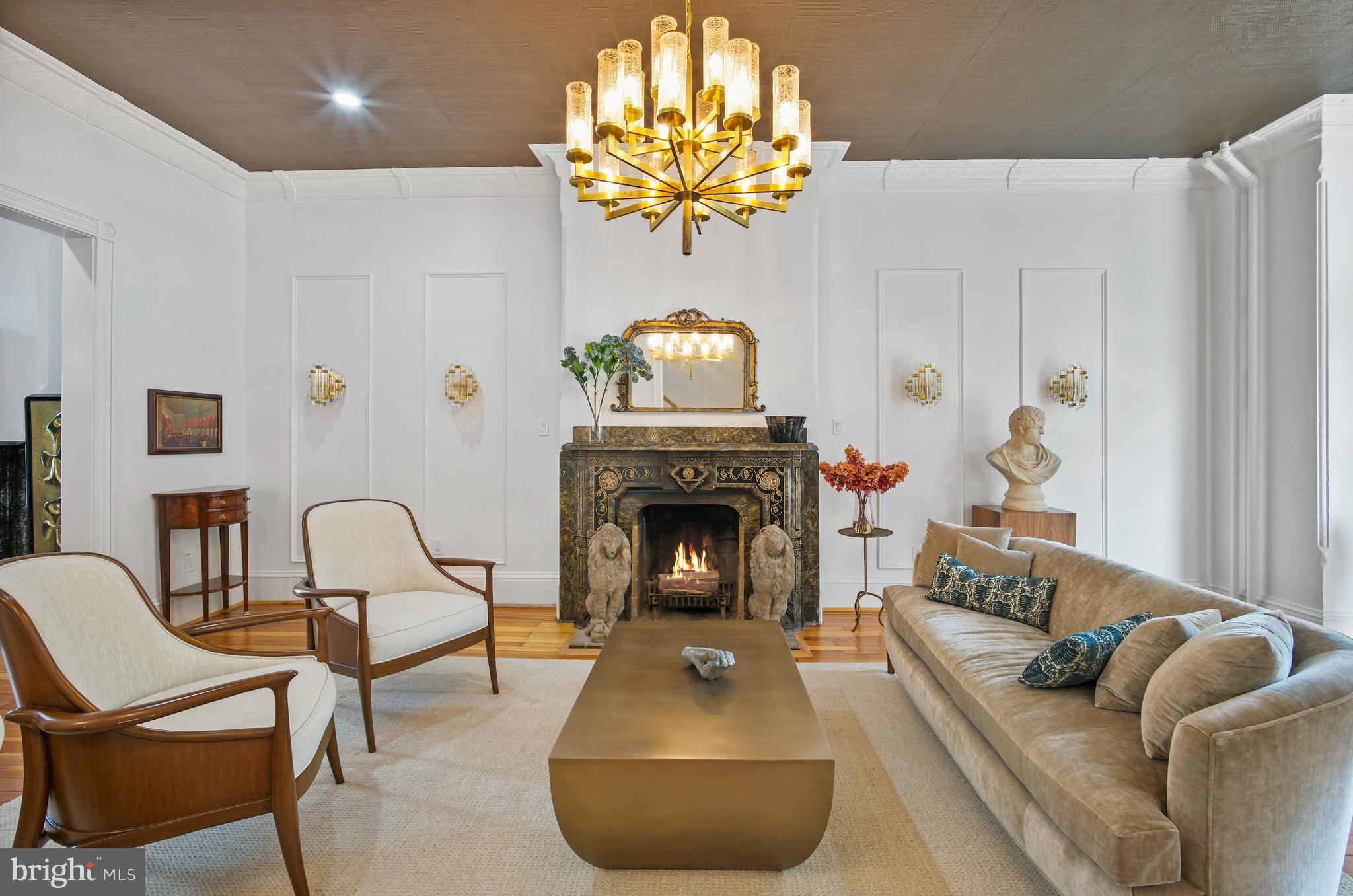 CAPITOL HILL - Residential