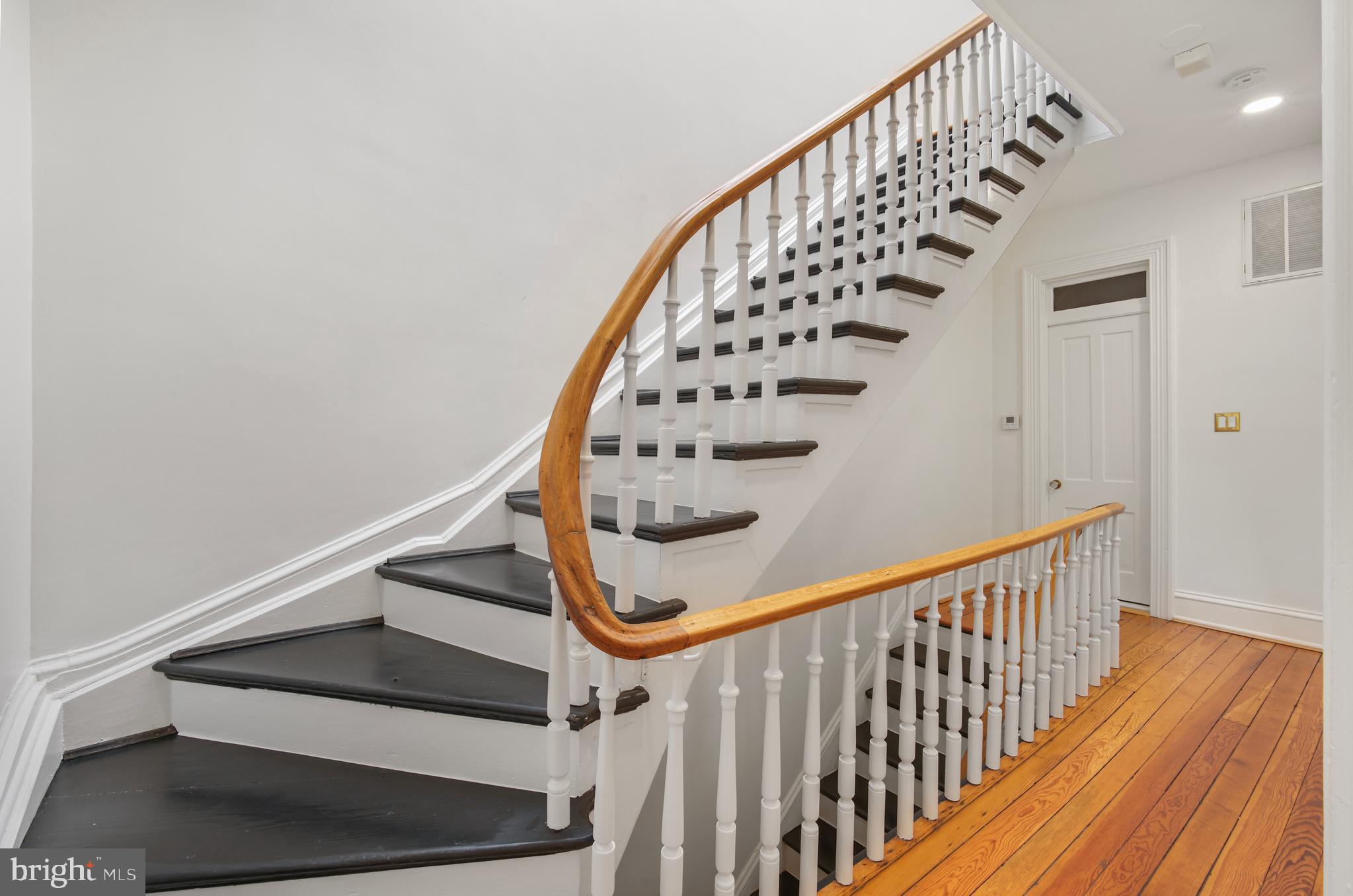 CAPITOL HILL - Residential