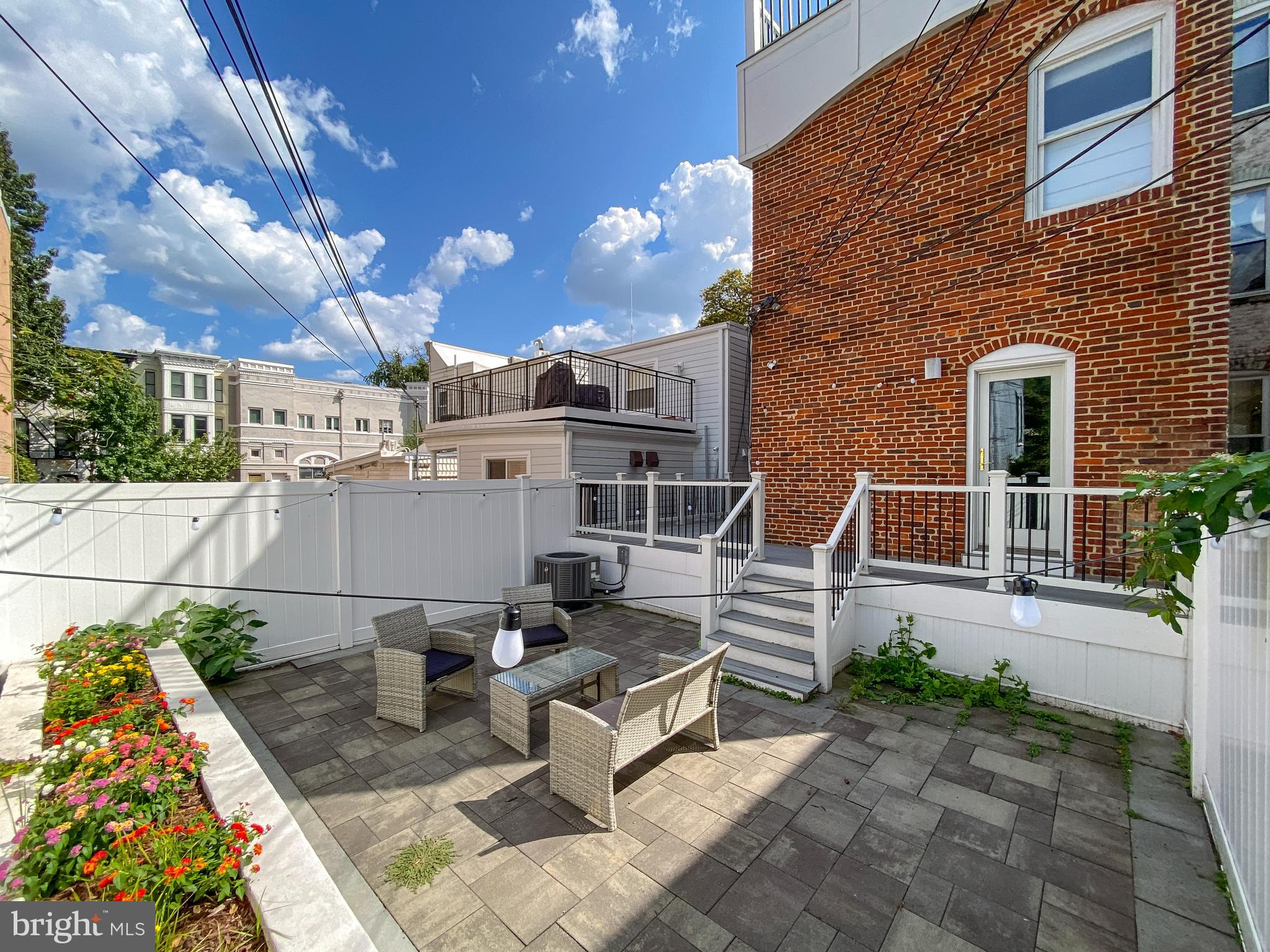 CAPITOL HILL - Residential