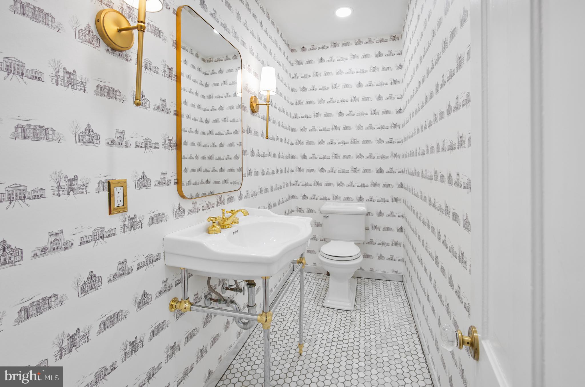 CAPITOL HILL - Residential