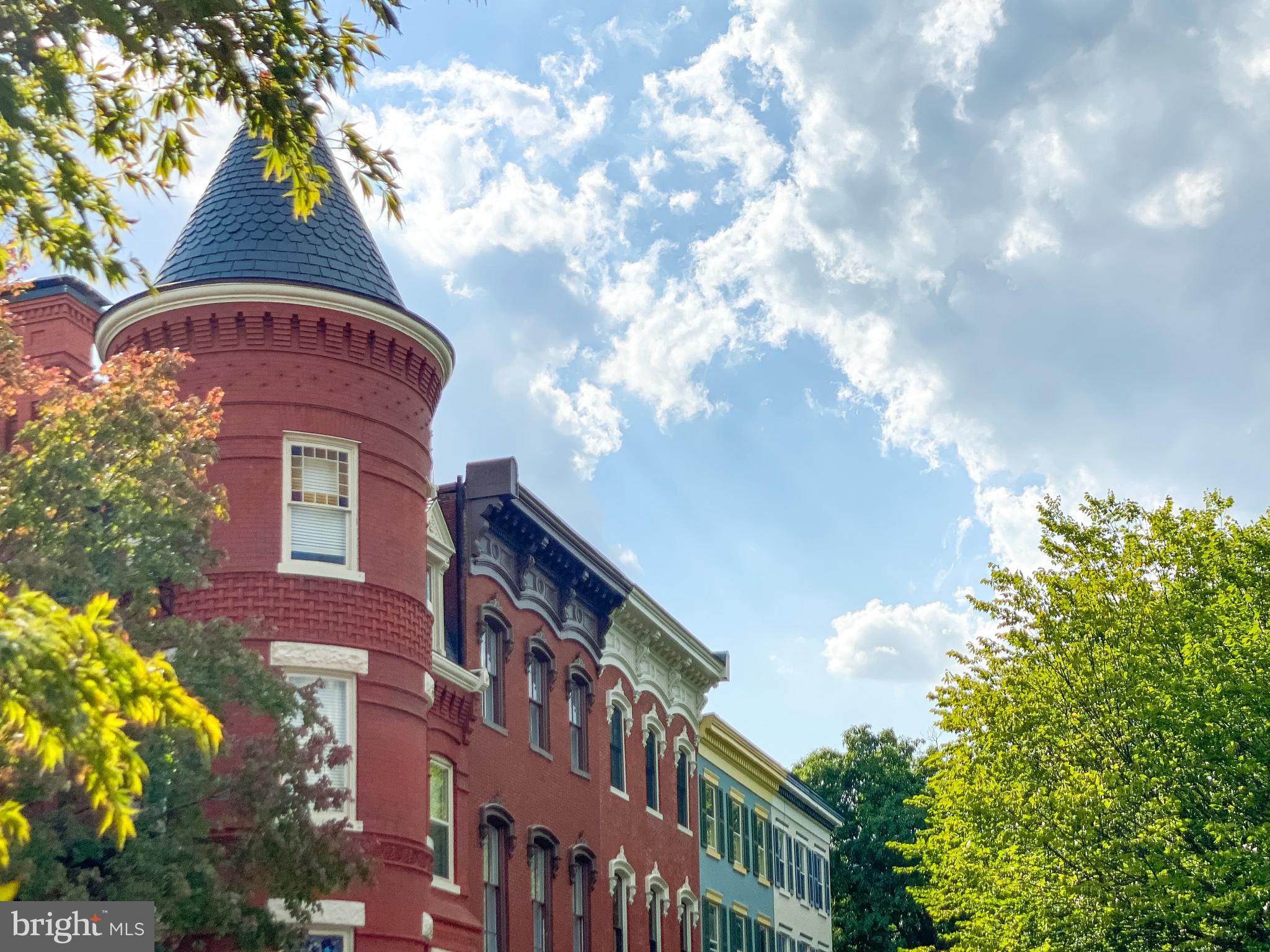 CAPITOL HILL - Residential