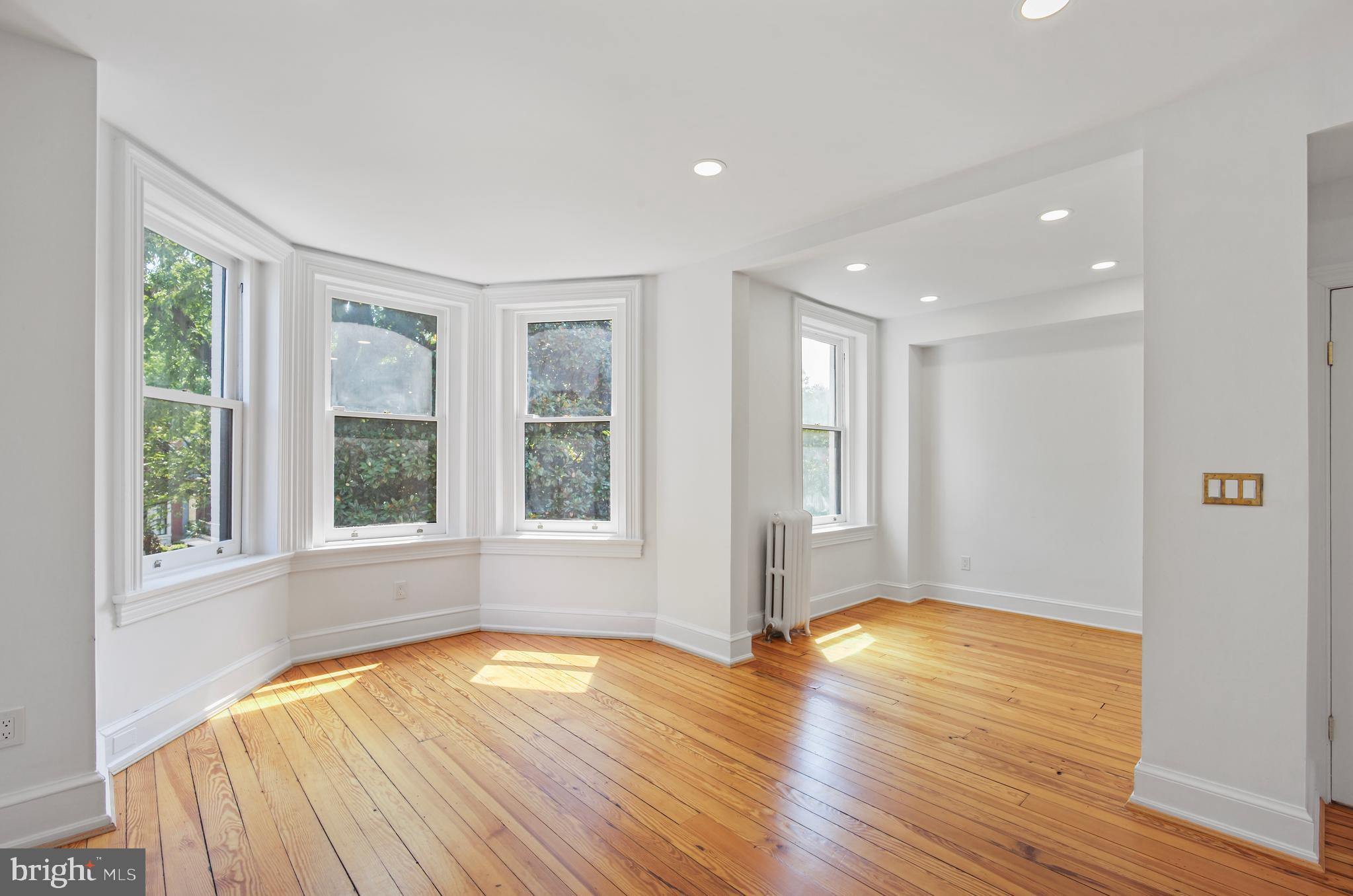 CAPITOL HILL - Residential