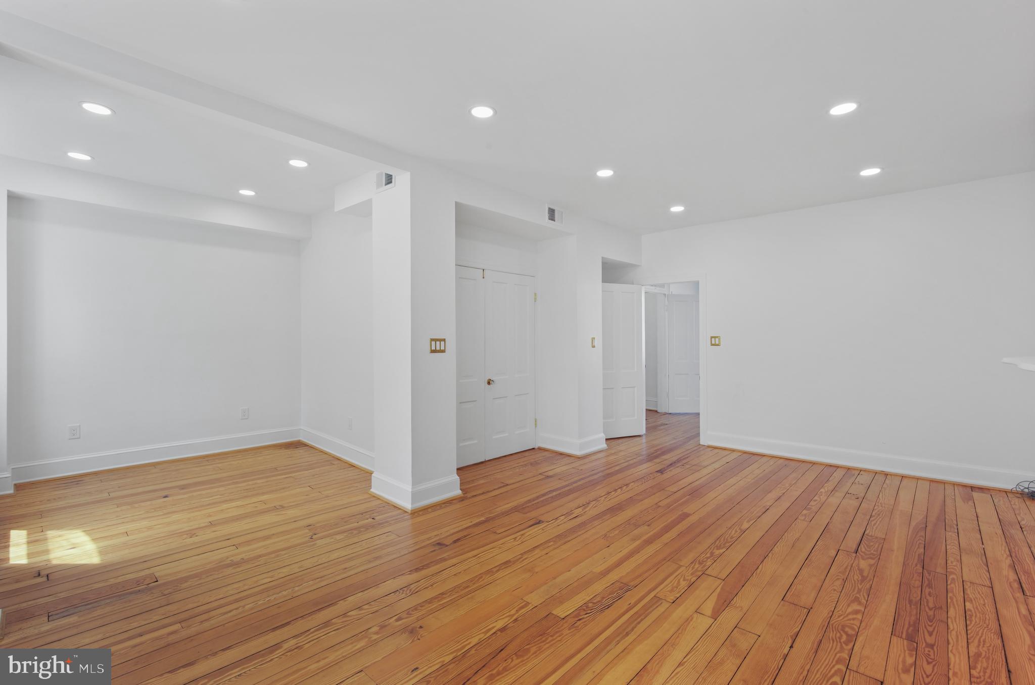 CAPITOL HILL - Residential