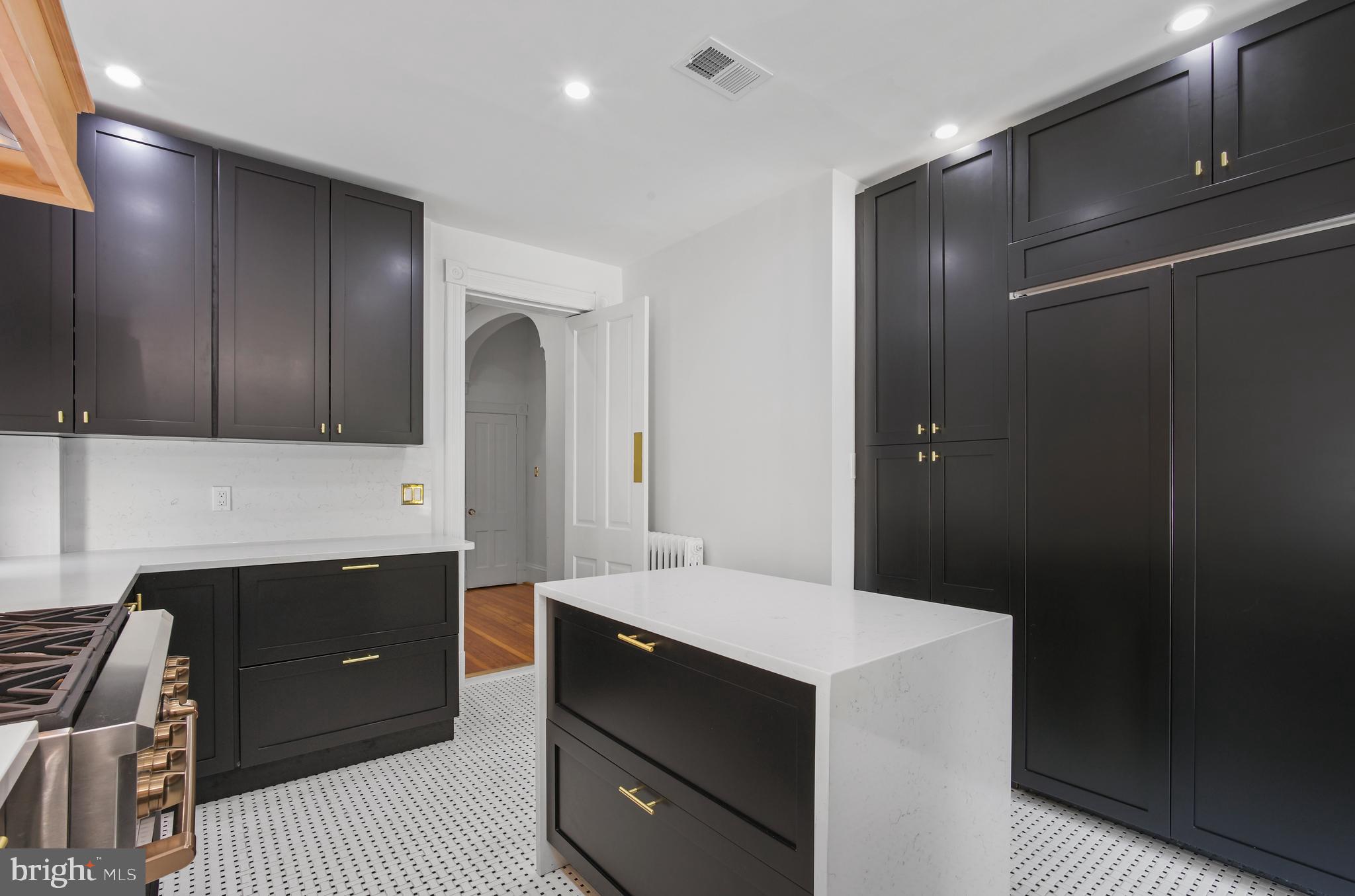 CAPITOL HILL - Residential