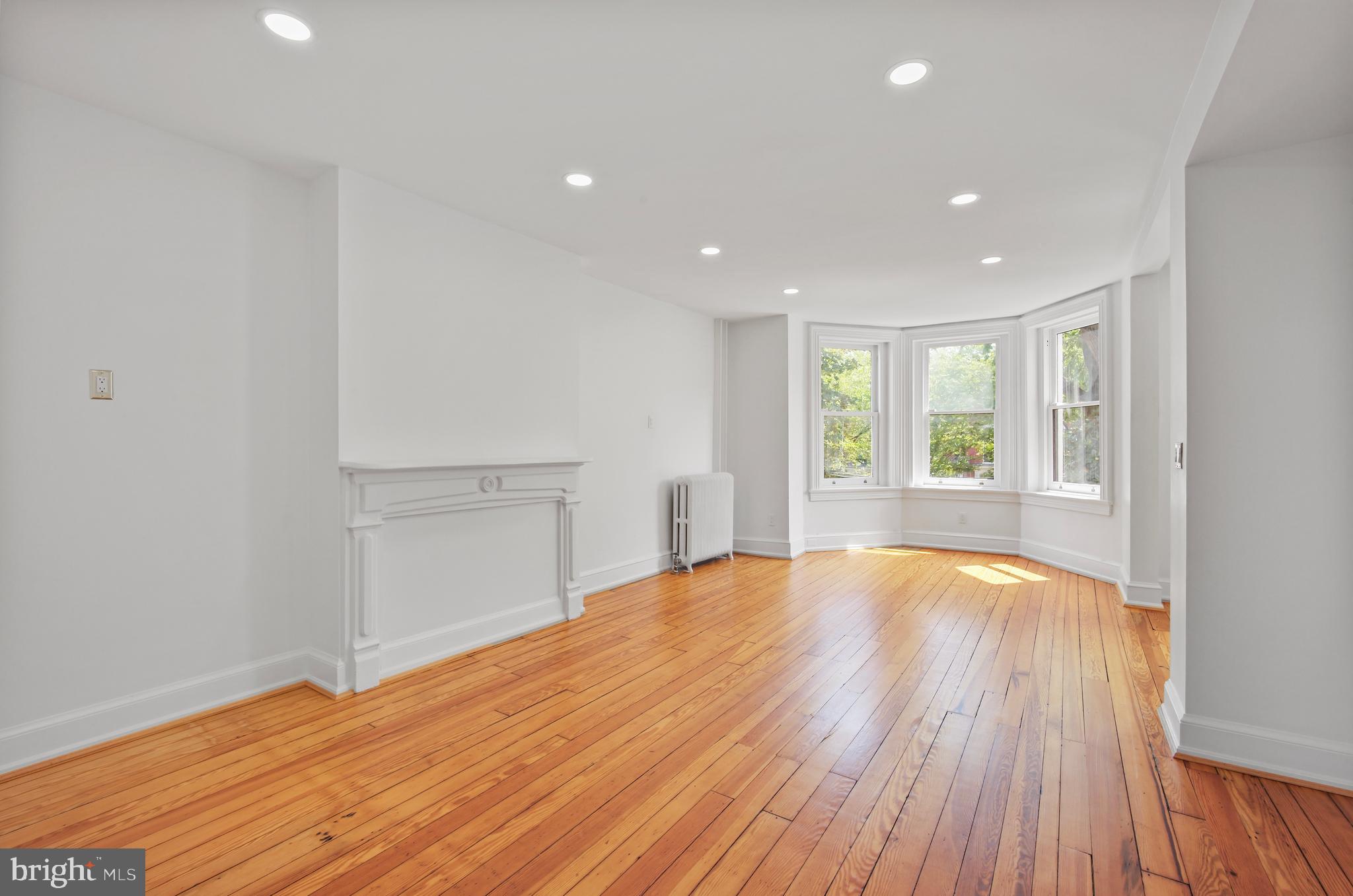 CAPITOL HILL - Residential