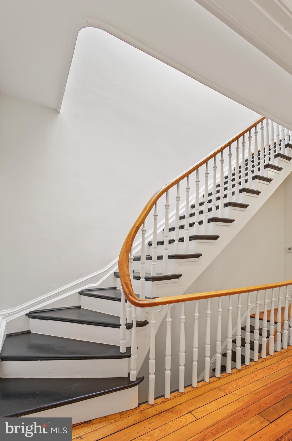 CAPITOL HILL - Residential
