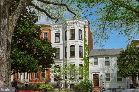 322 E CAPITOL STREET NE WASHINGTON DC 20003
