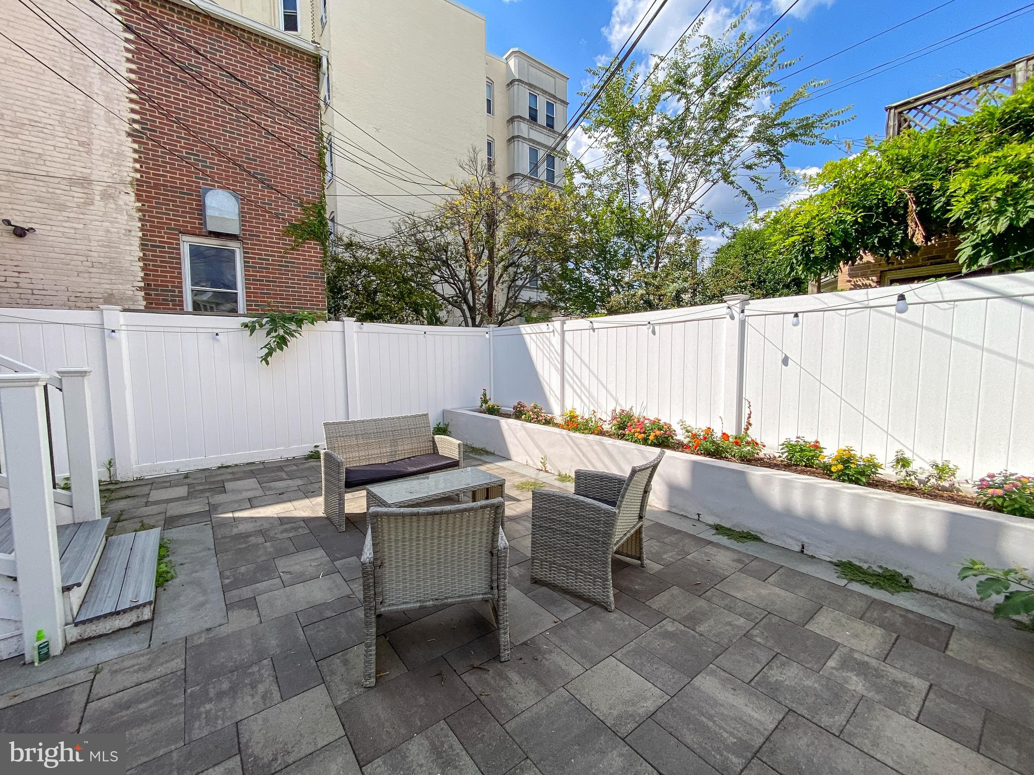 CAPITOL HILL - Residential