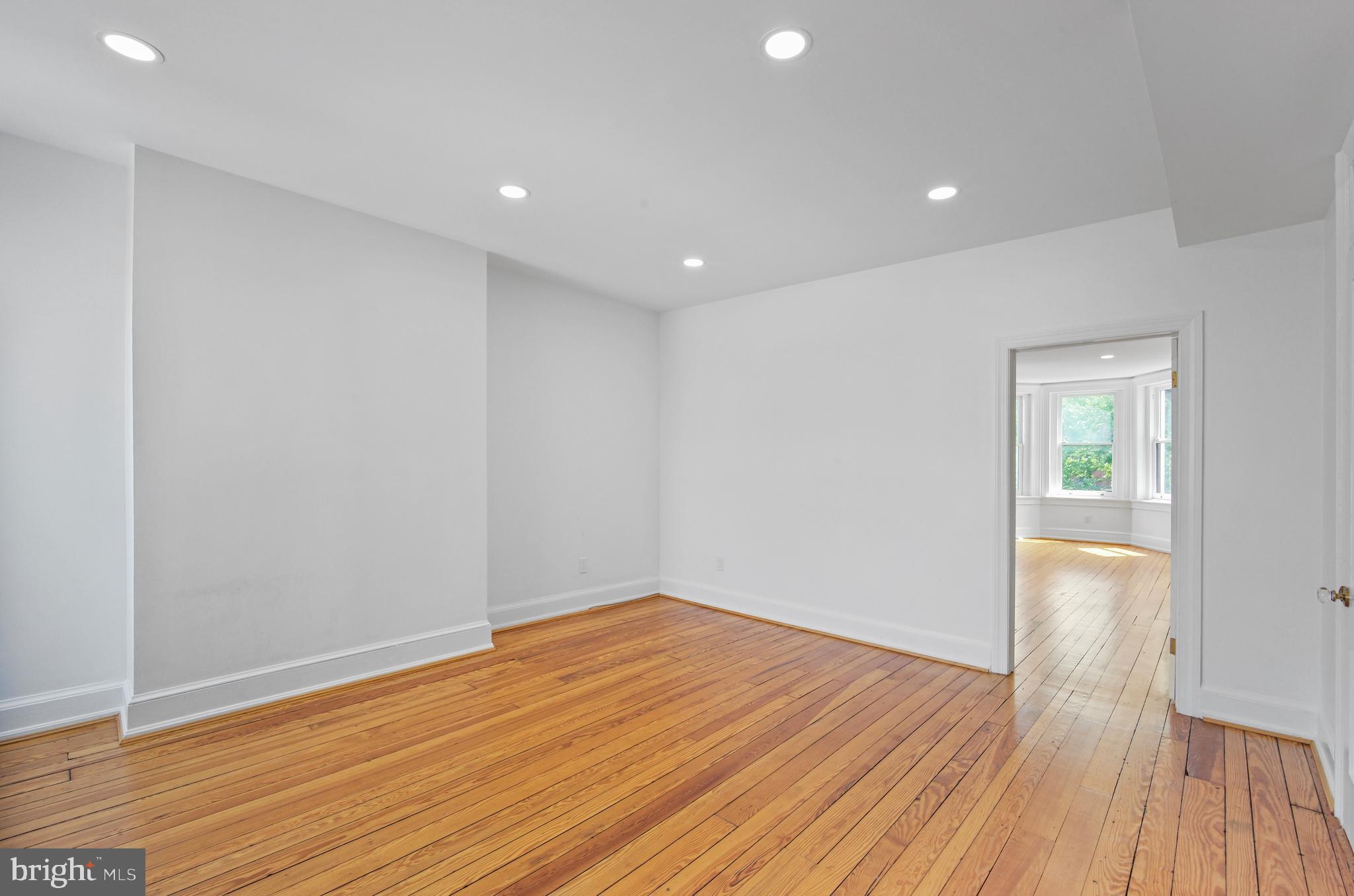 CAPITOL HILL - Residential