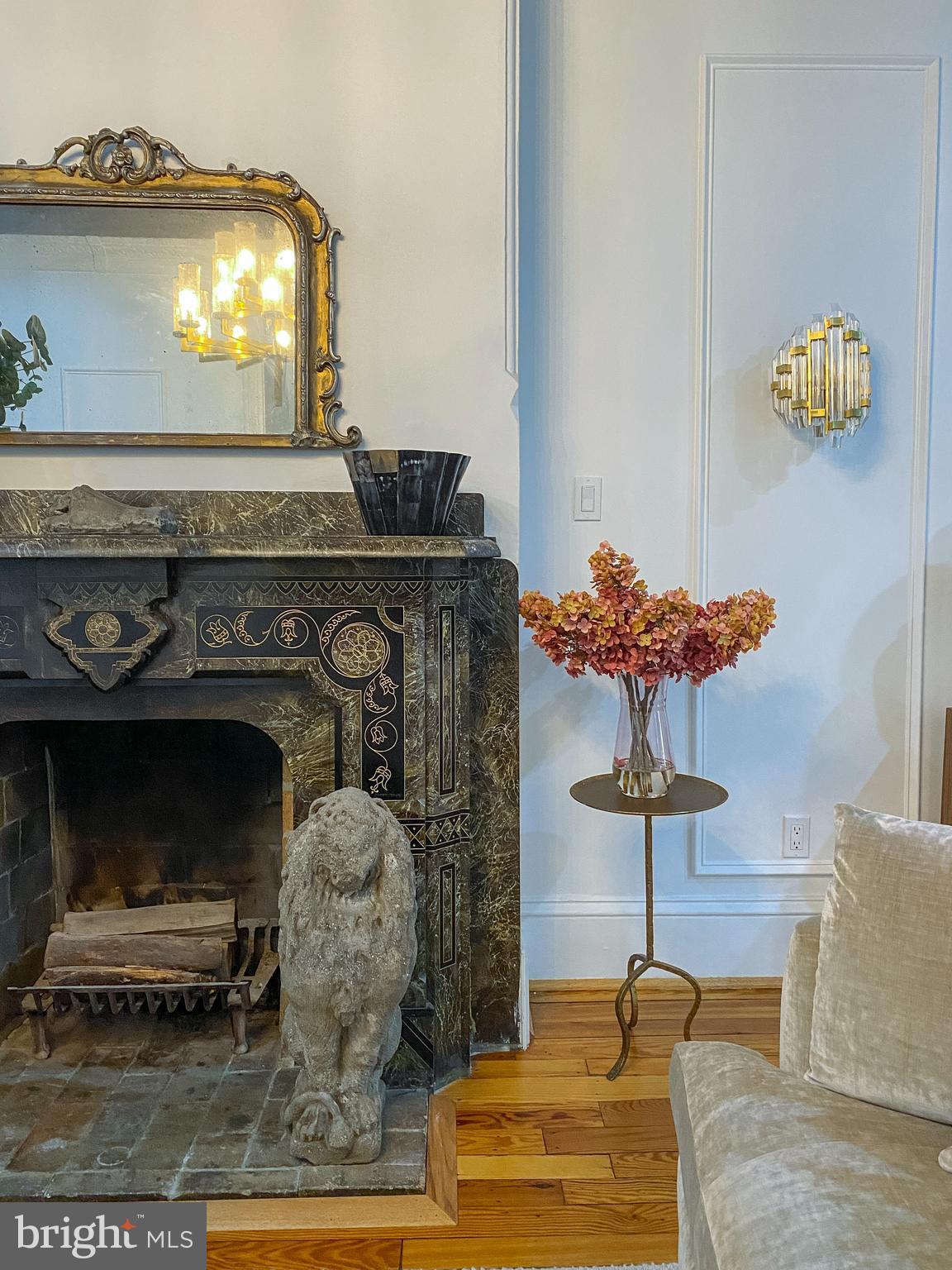 CAPITOL HILL - Residential