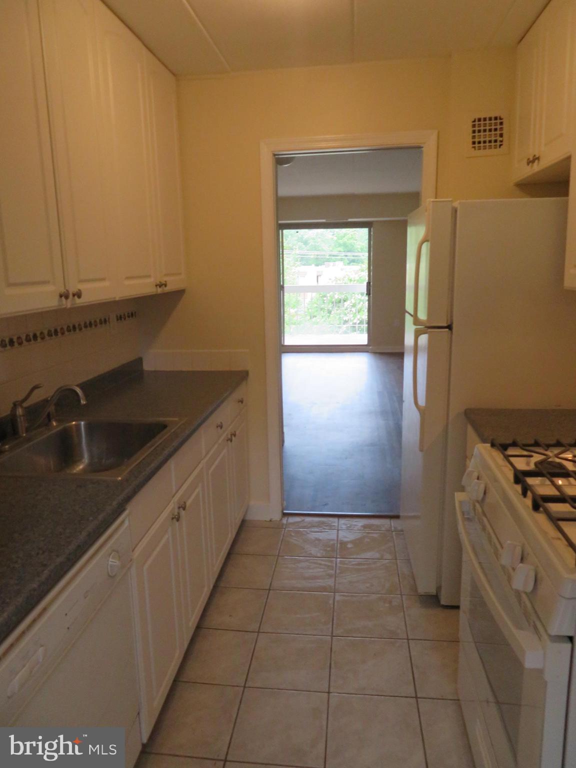 WESTCHESTER WEST - Residential