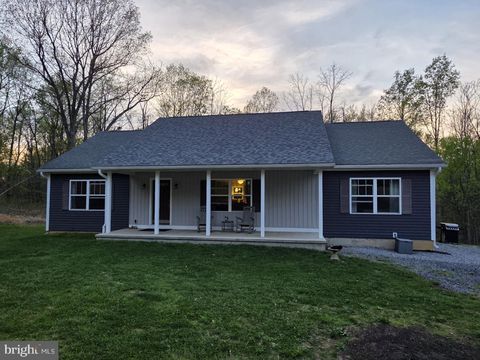 Homes For Sale - 288 Cavern Road<br/> Berkeley County, HEDGESVILLE, WV 25427