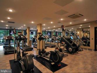 TWENTY-ONE - Residential