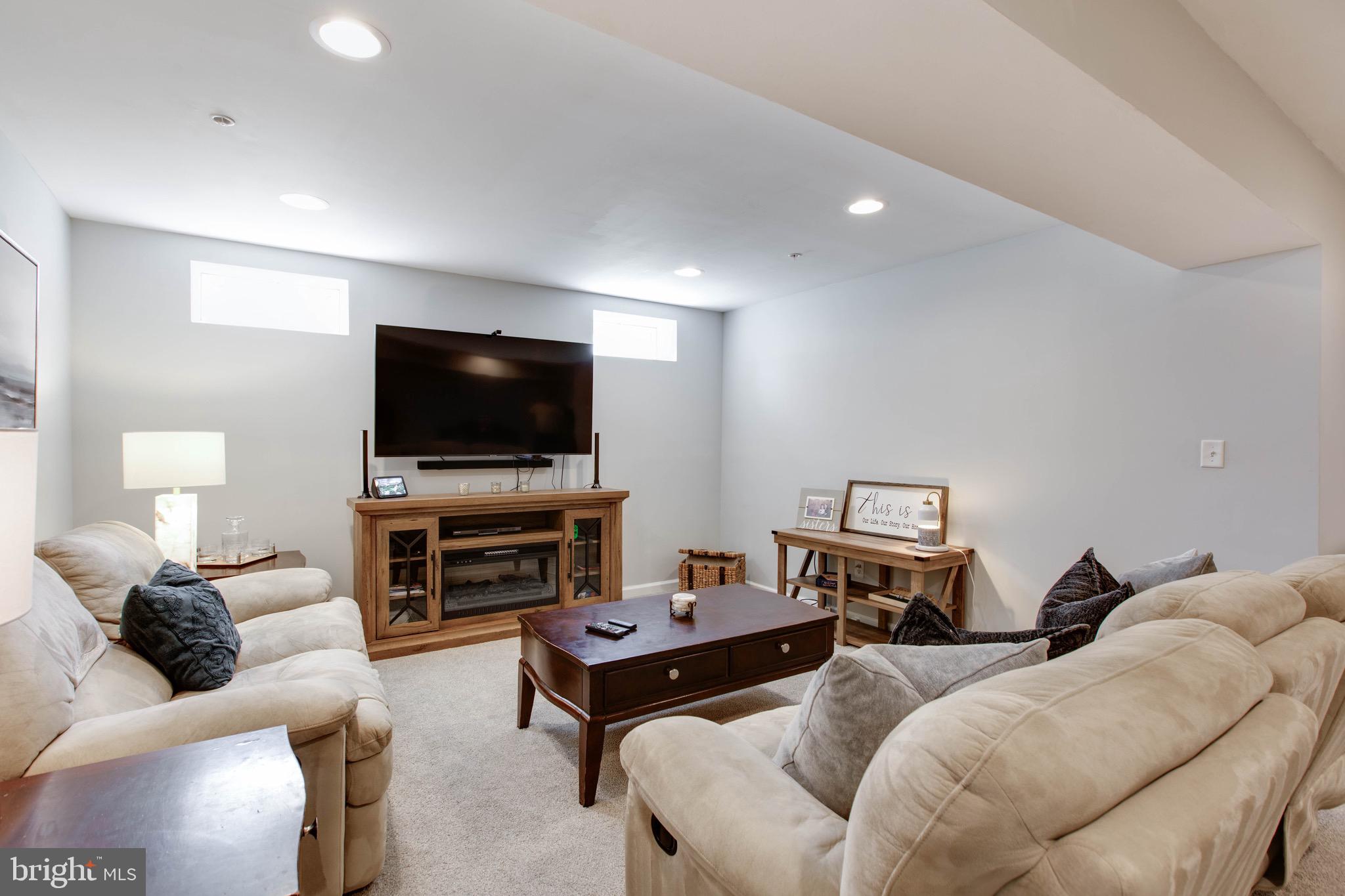 BOYERS RIDGE - Residential