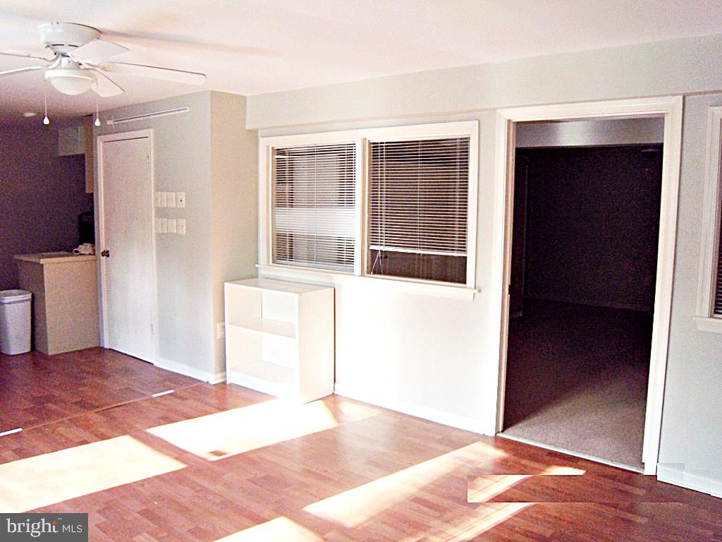 LANGLEY OAKS - Residential Lease