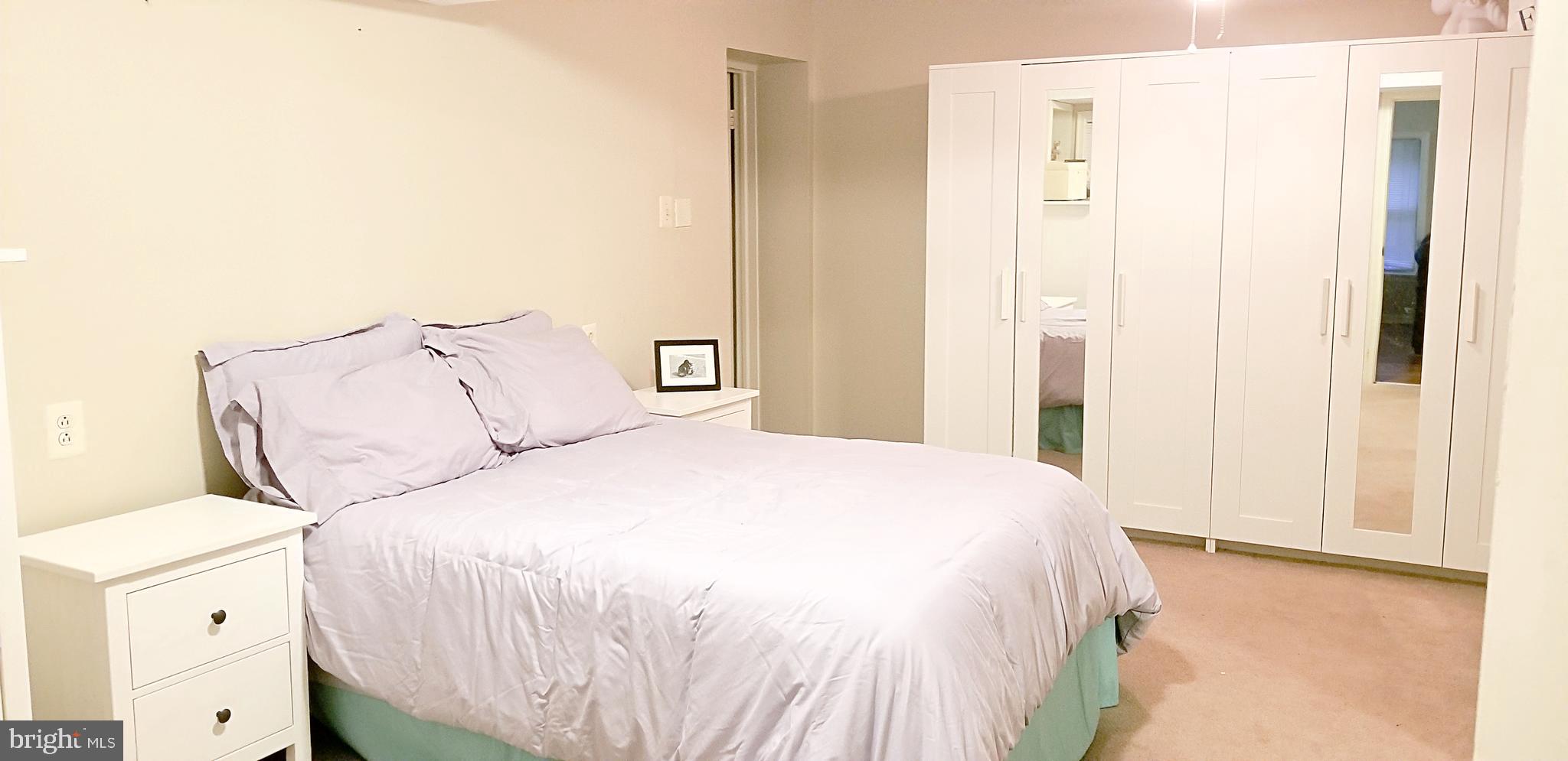 LANGLEY OAKS - Residential Lease