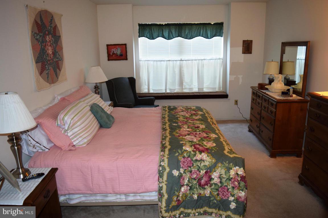 MEADOWRIDGE - Residential